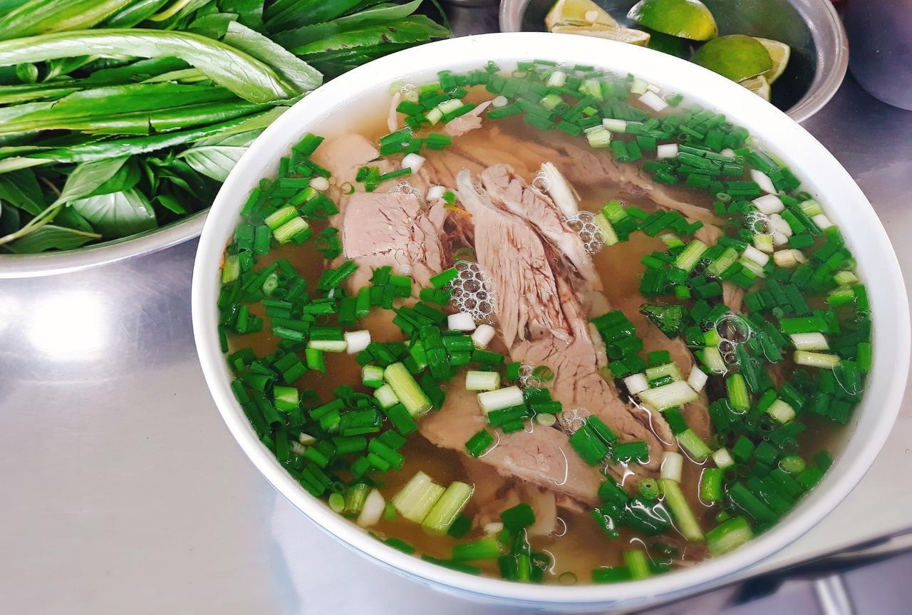 C’lavie – Saigon Airport Khách sạn