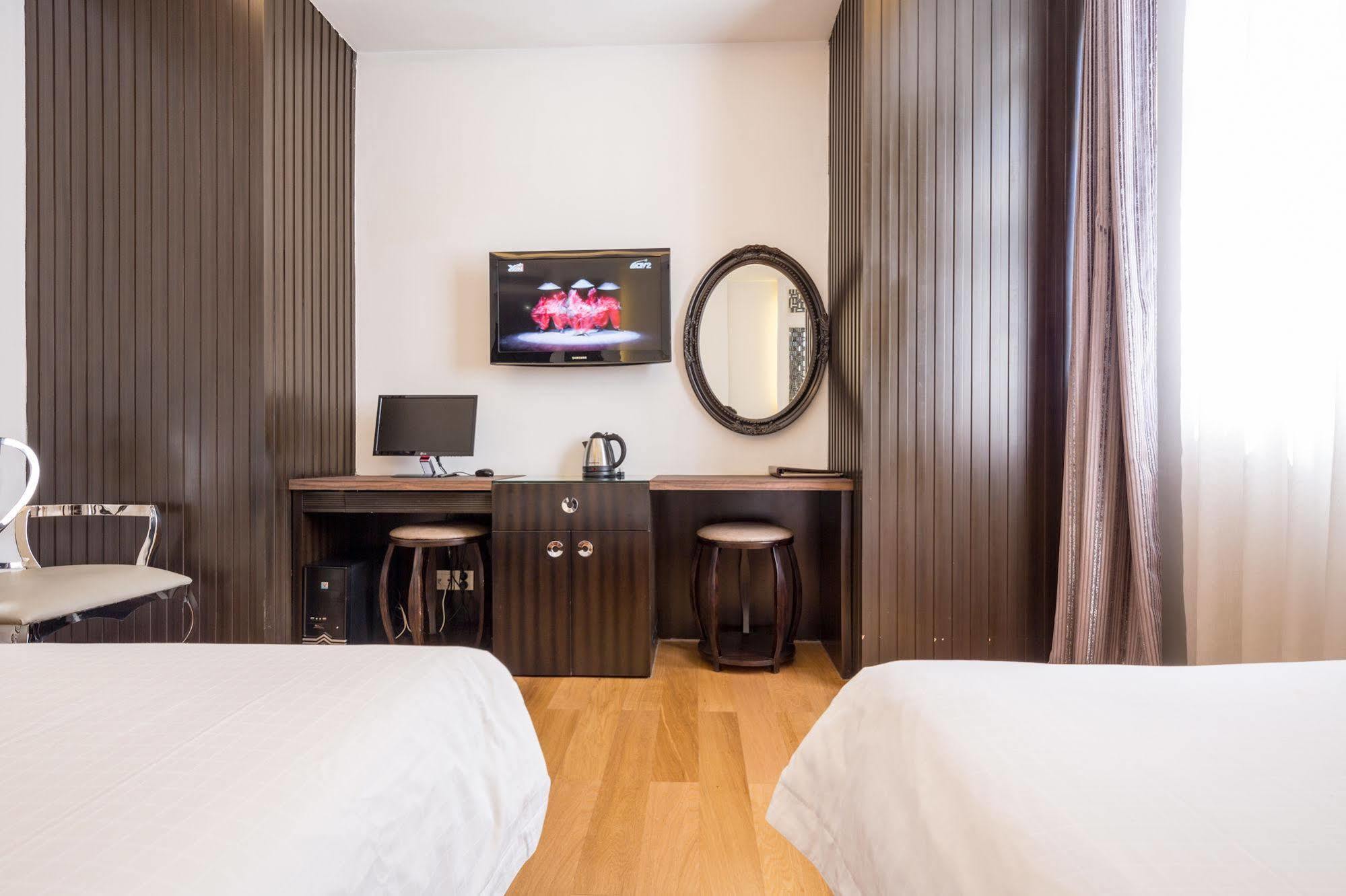 A&em Ba Trung 3* Ho Chi Minh City