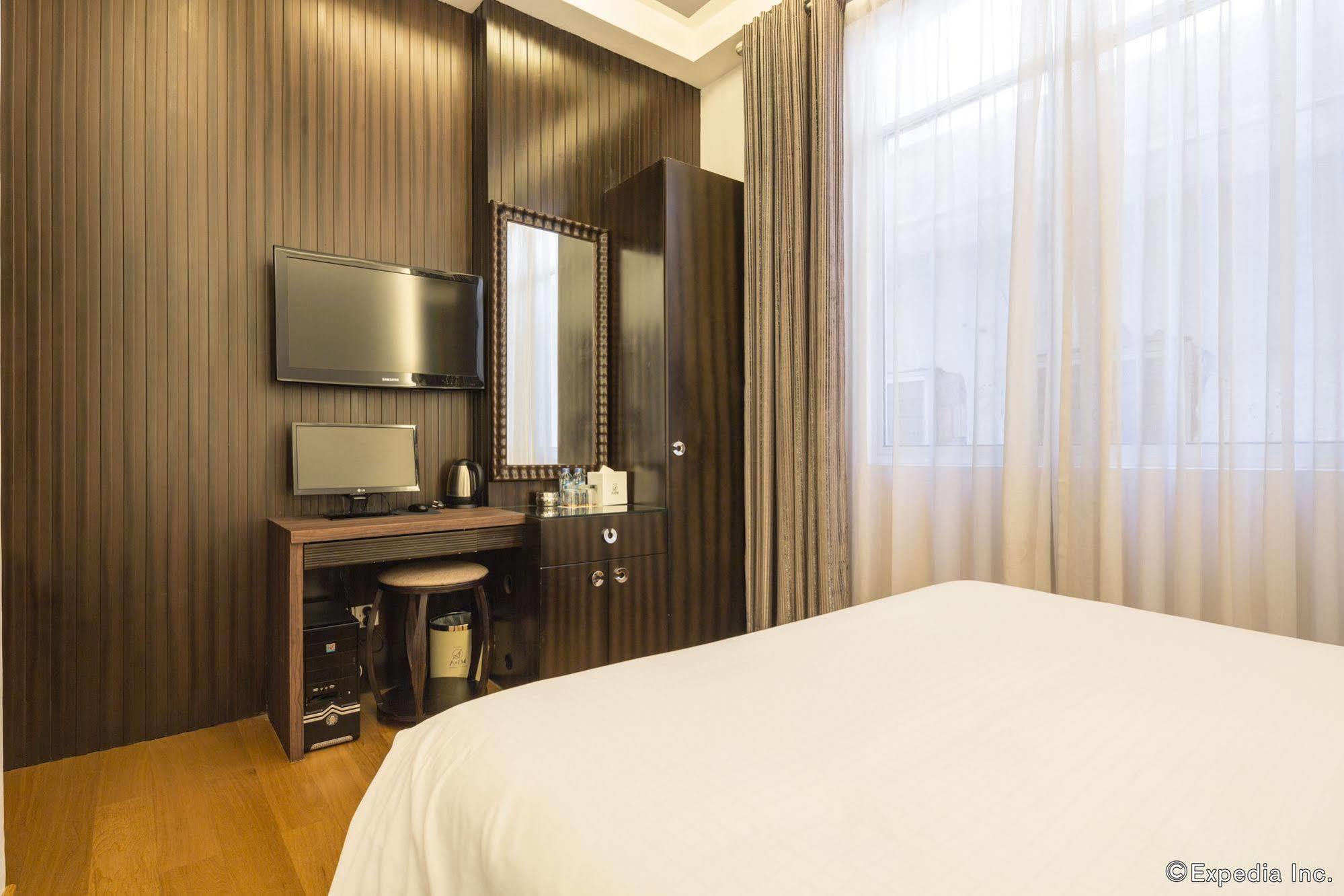 A&em Ba Trung Hotel