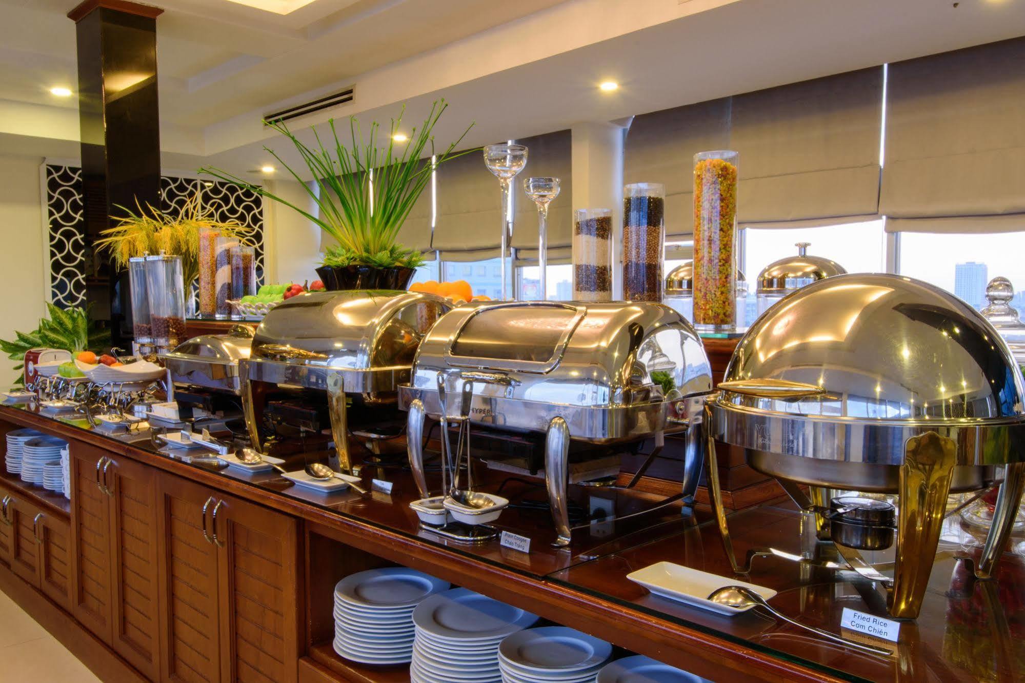Park Saigon 3*