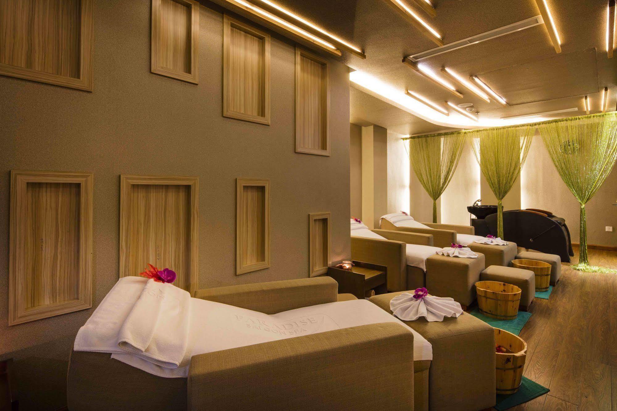 Hotel Paradise Saigon Boutique &