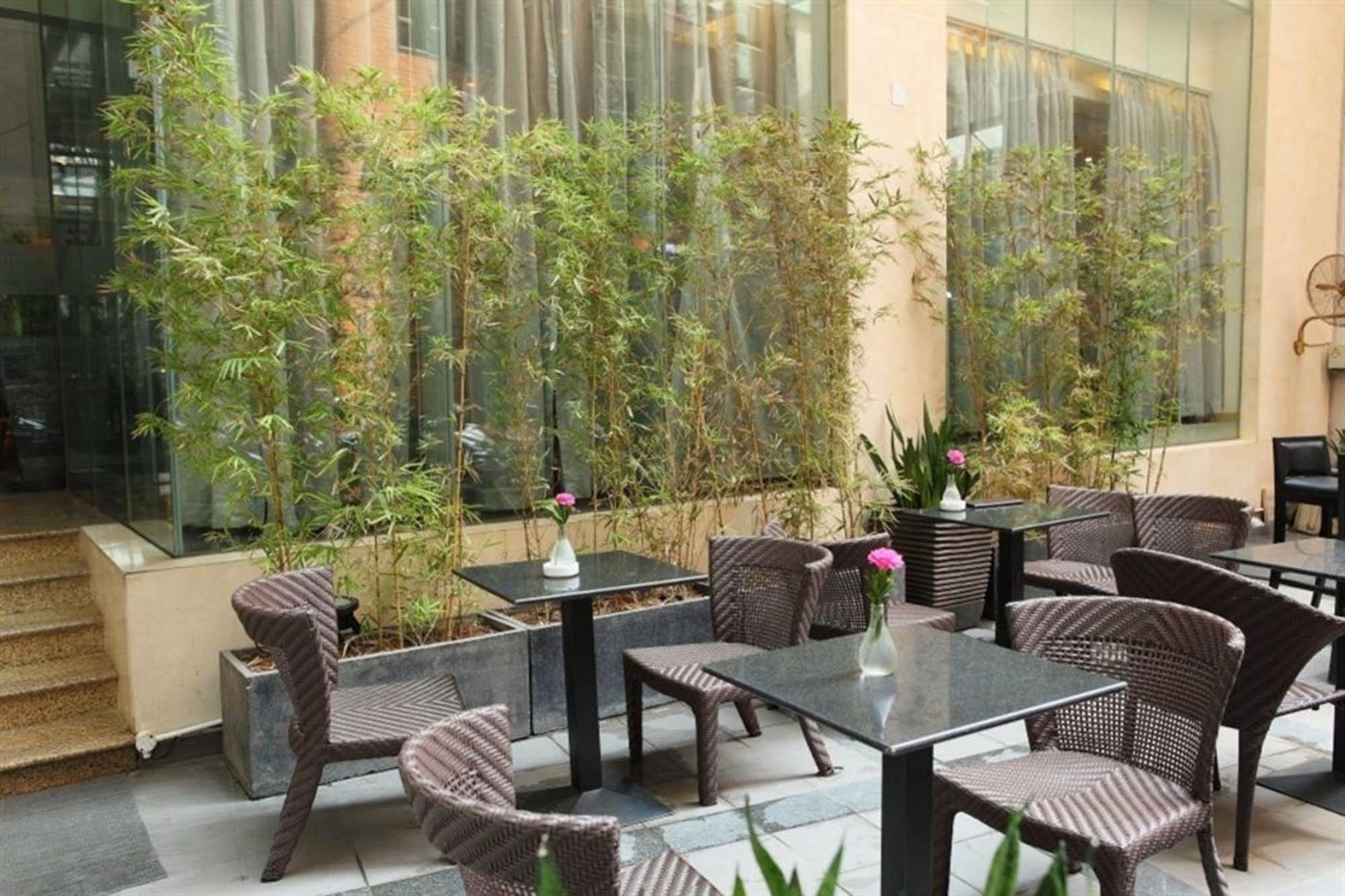 Ruby Hotel
