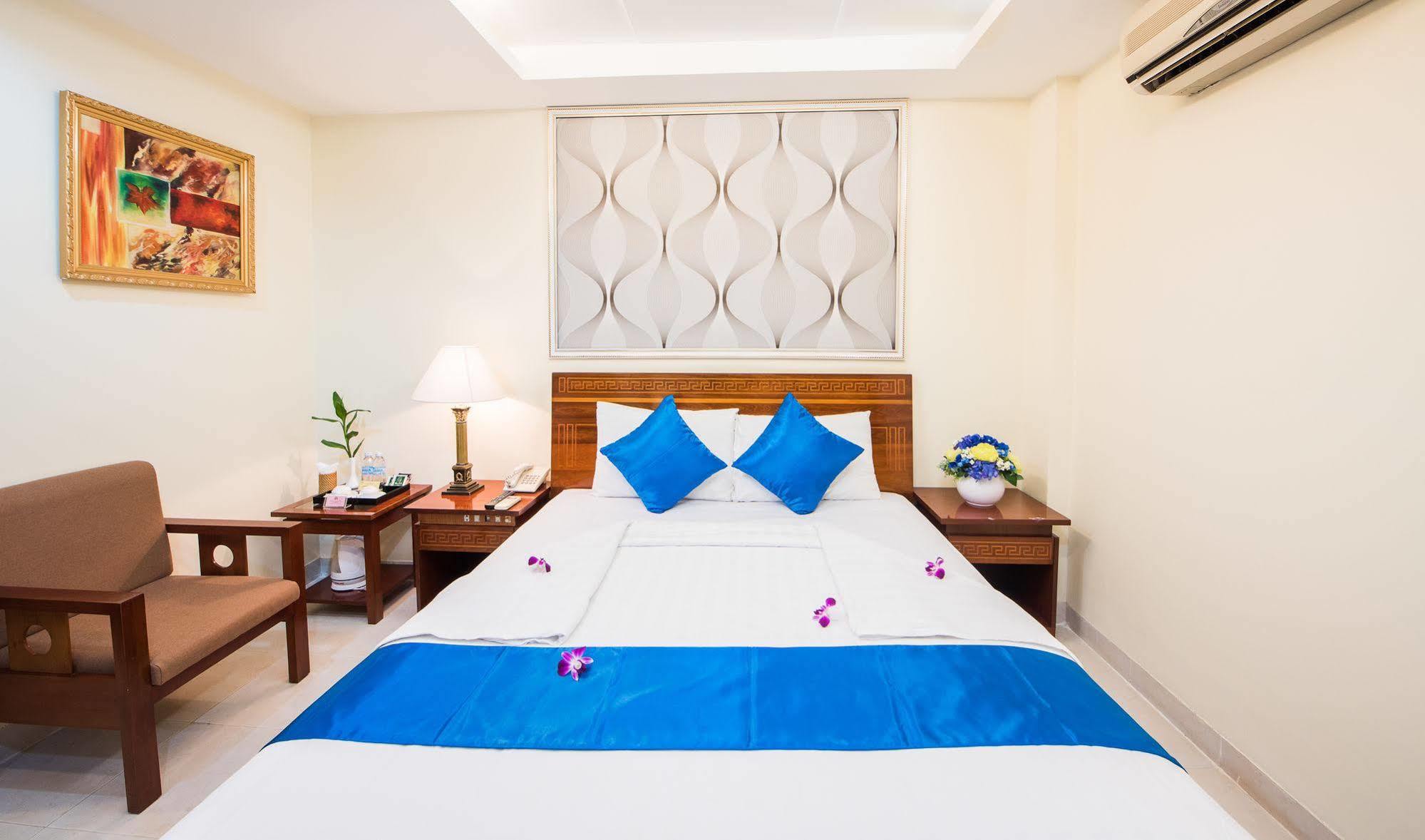 Hotel Blessing 1 Saigon 3*