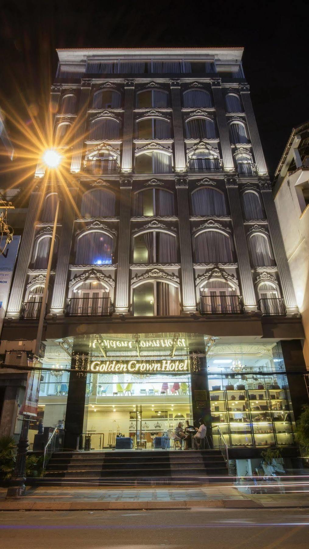 Golden Crown 3*