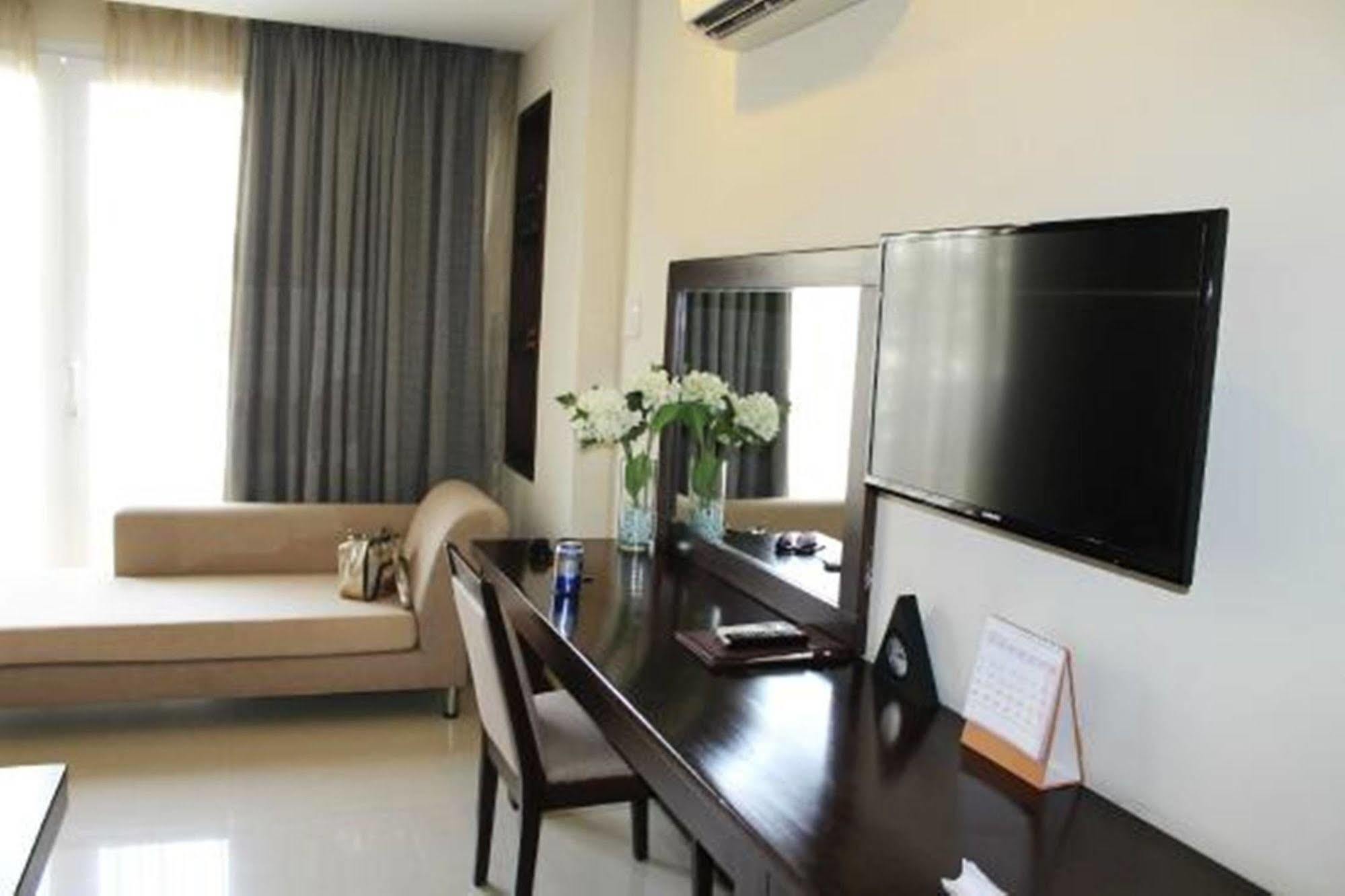 Hotel The Noble Swan Dong Du Ho Chi Minh City