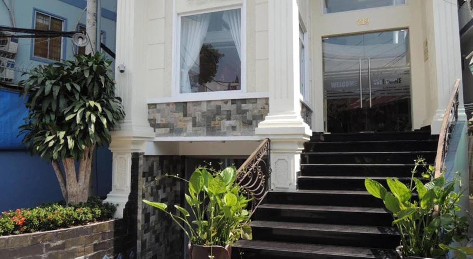 Reddoorz Yen Nam Nguyen Trong Tuyen TP. Hồ Chí Minh