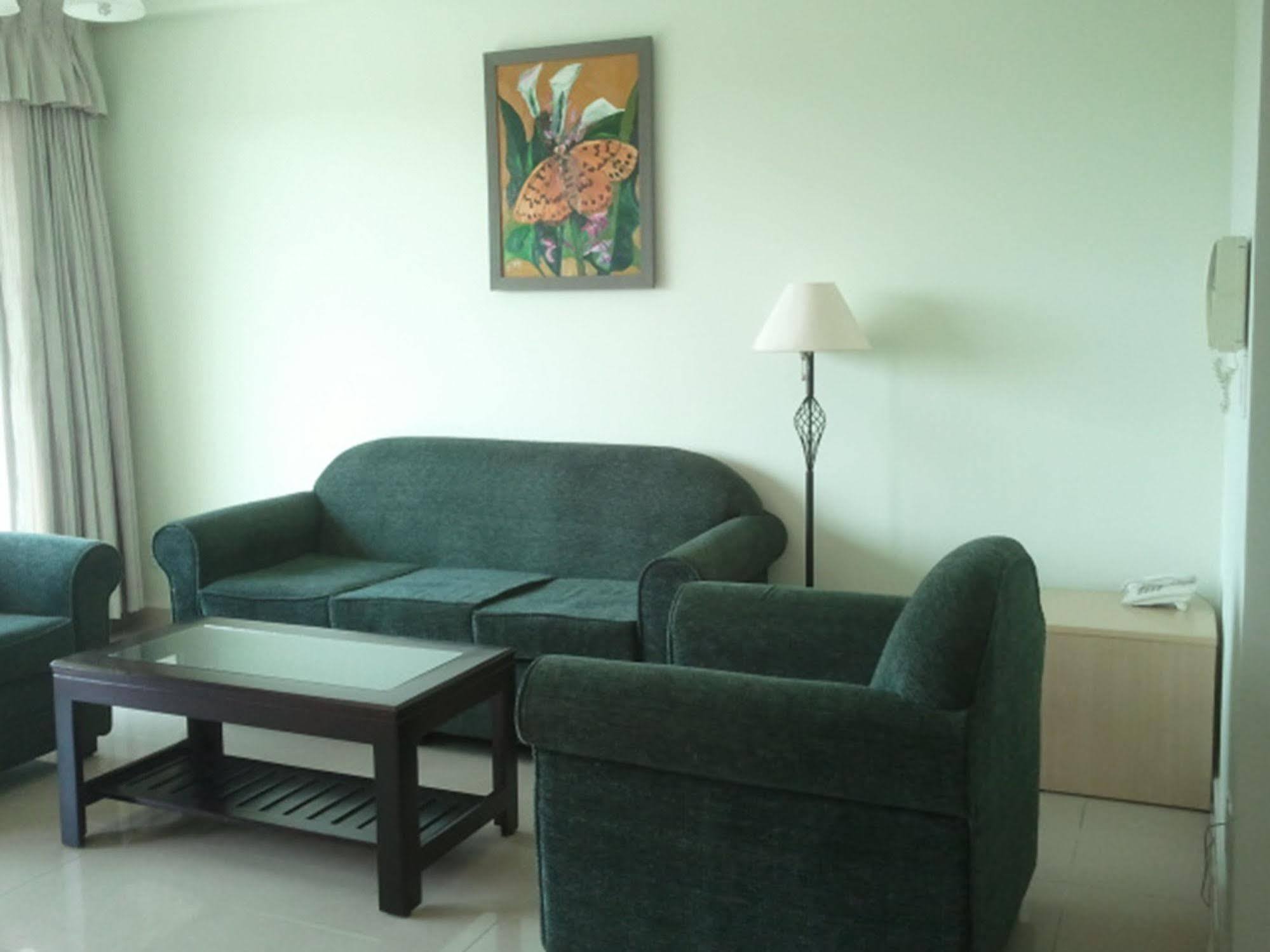 Apartment Hills Serviced