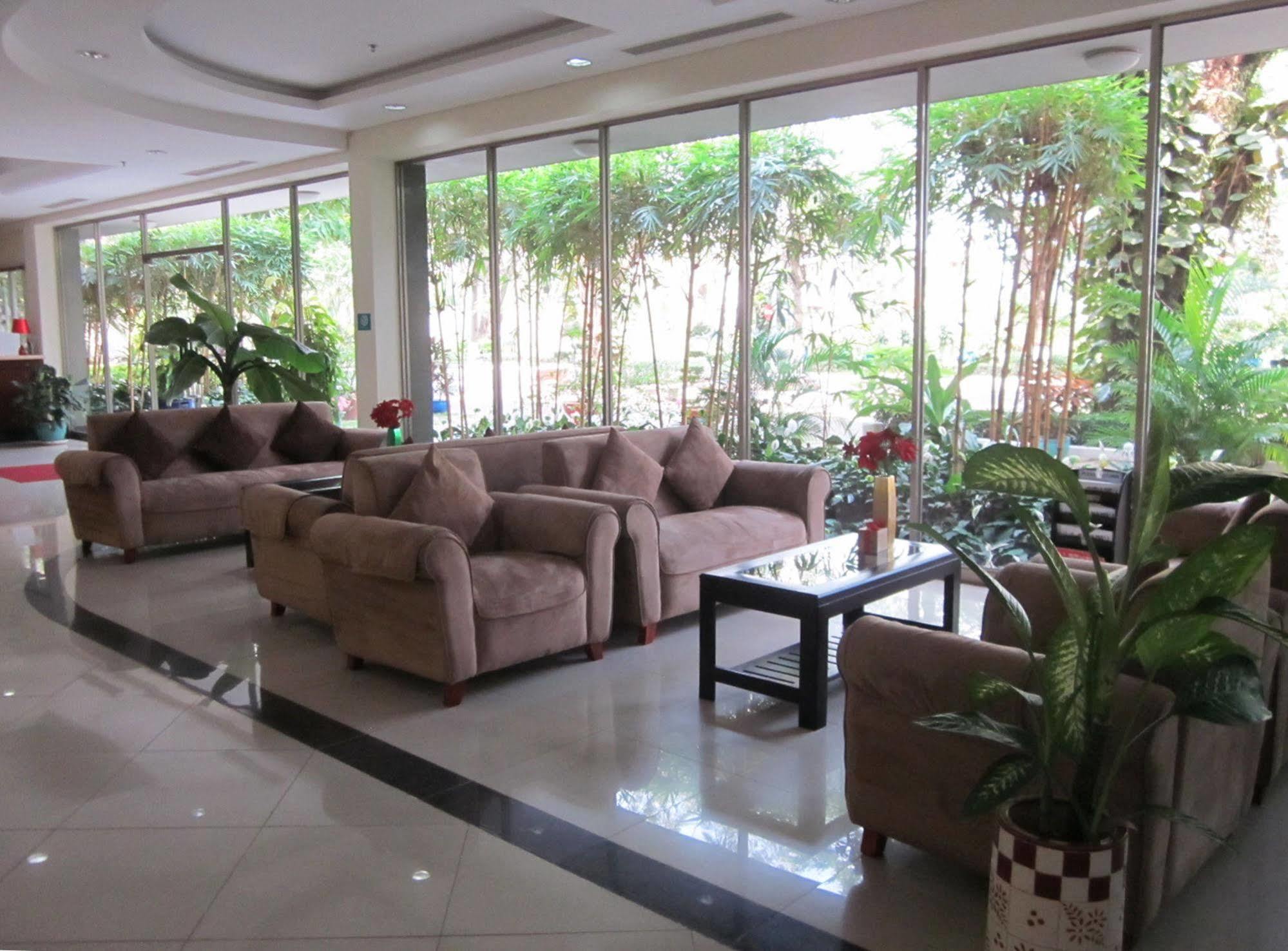 Hills Serviced * Ho Chi Minh City