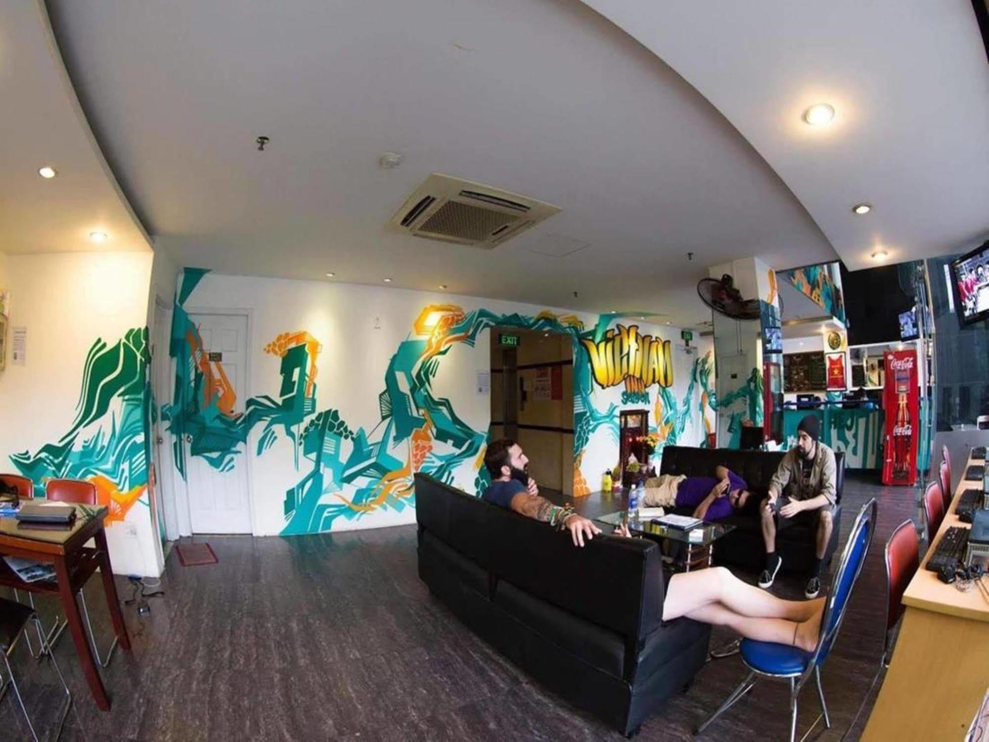 Vietnam Backpacker - Saigon Hostel *
