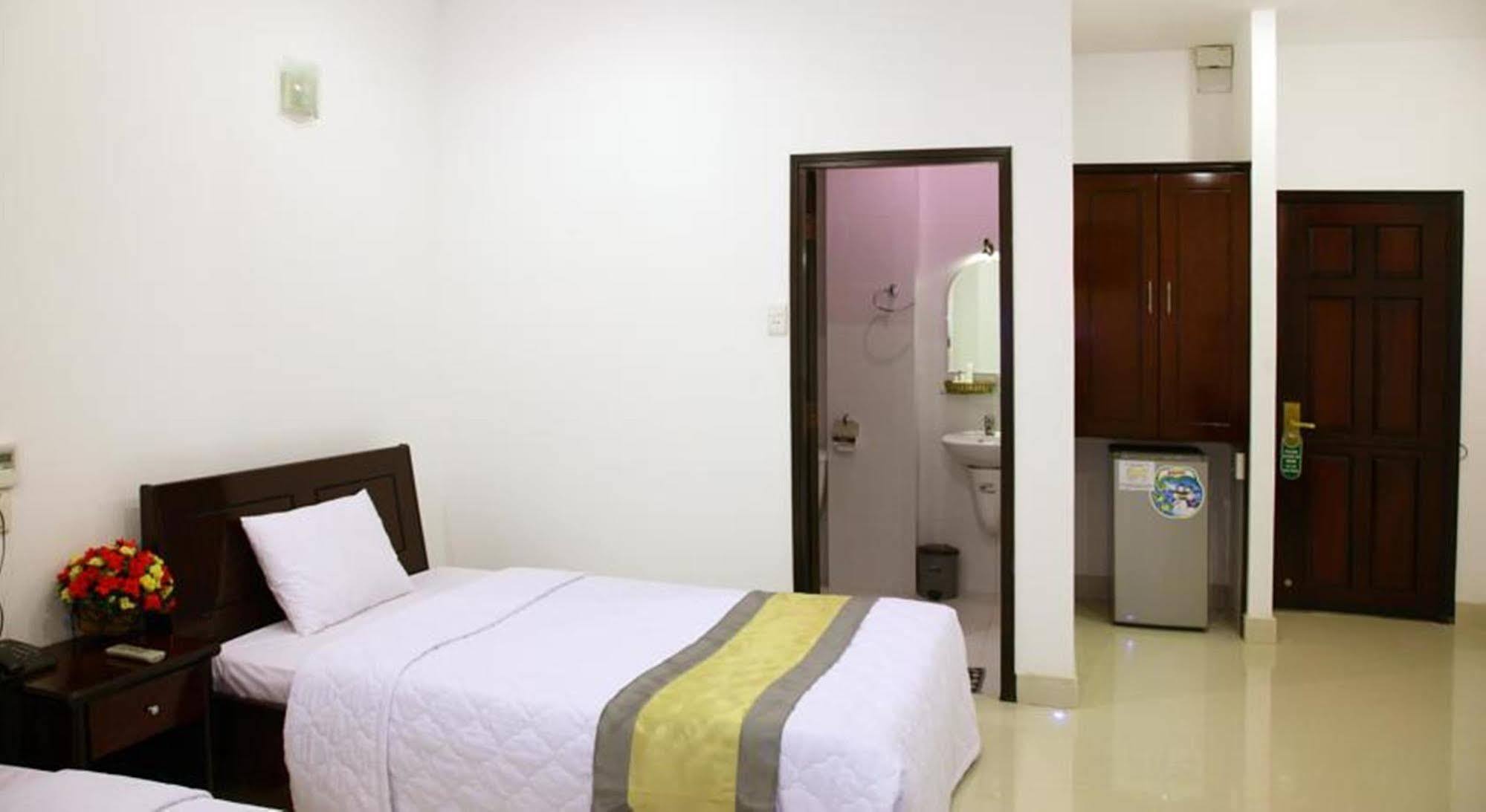 Rain Bow Hotel Ho Chi Minh City
