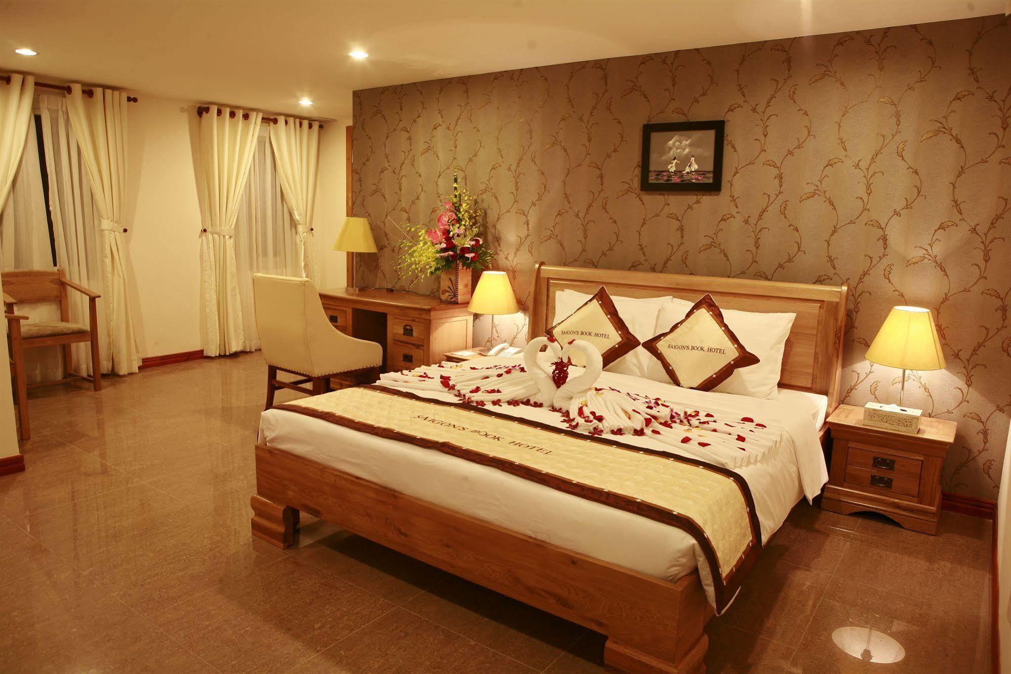 Sai Gon's Book 3* Ho Chi Minh City