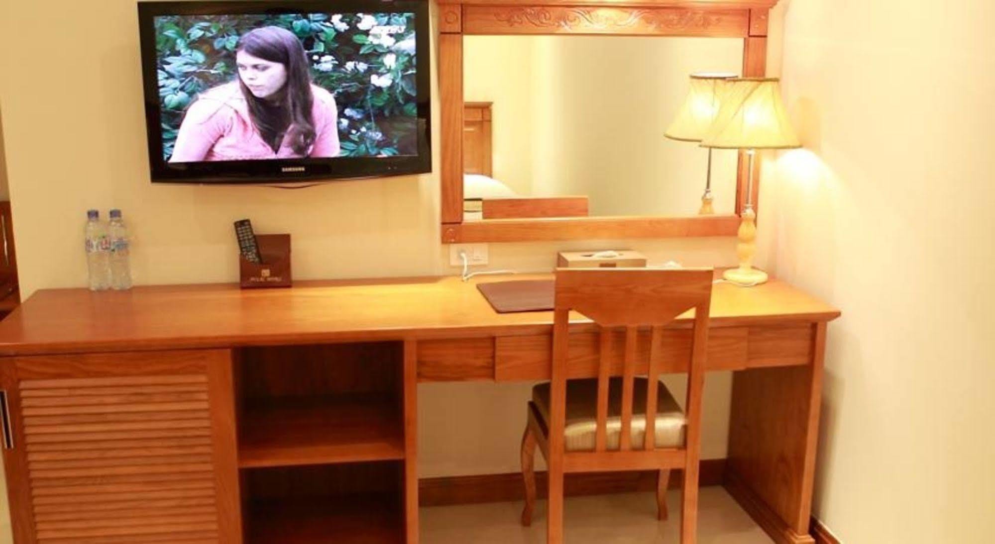 âu Lạc Charner Khách sạn