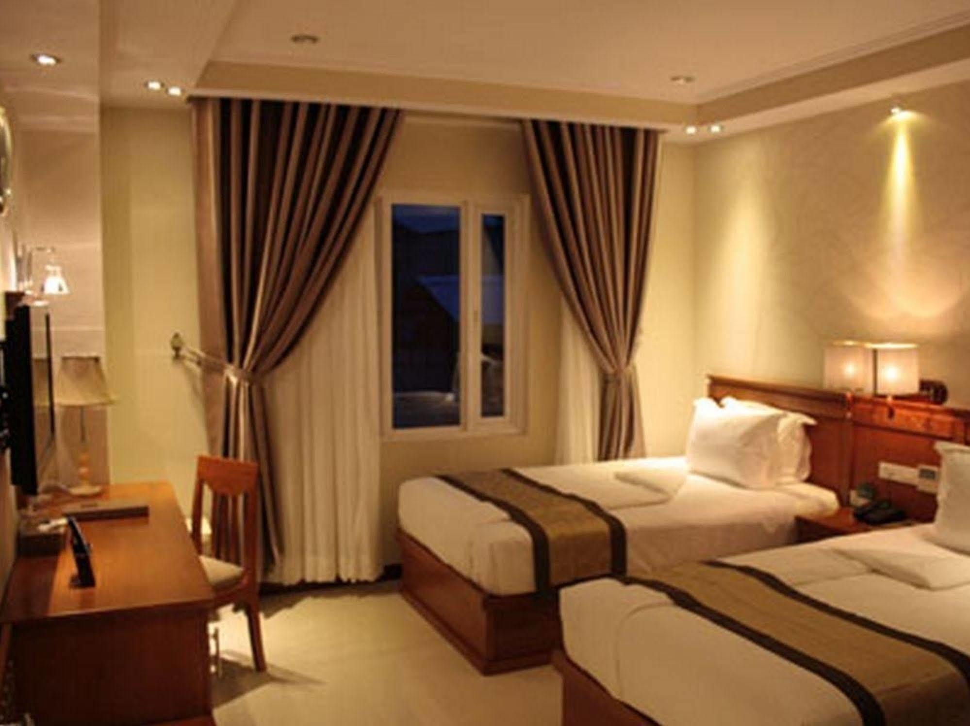 Hotel Au Charner 4*