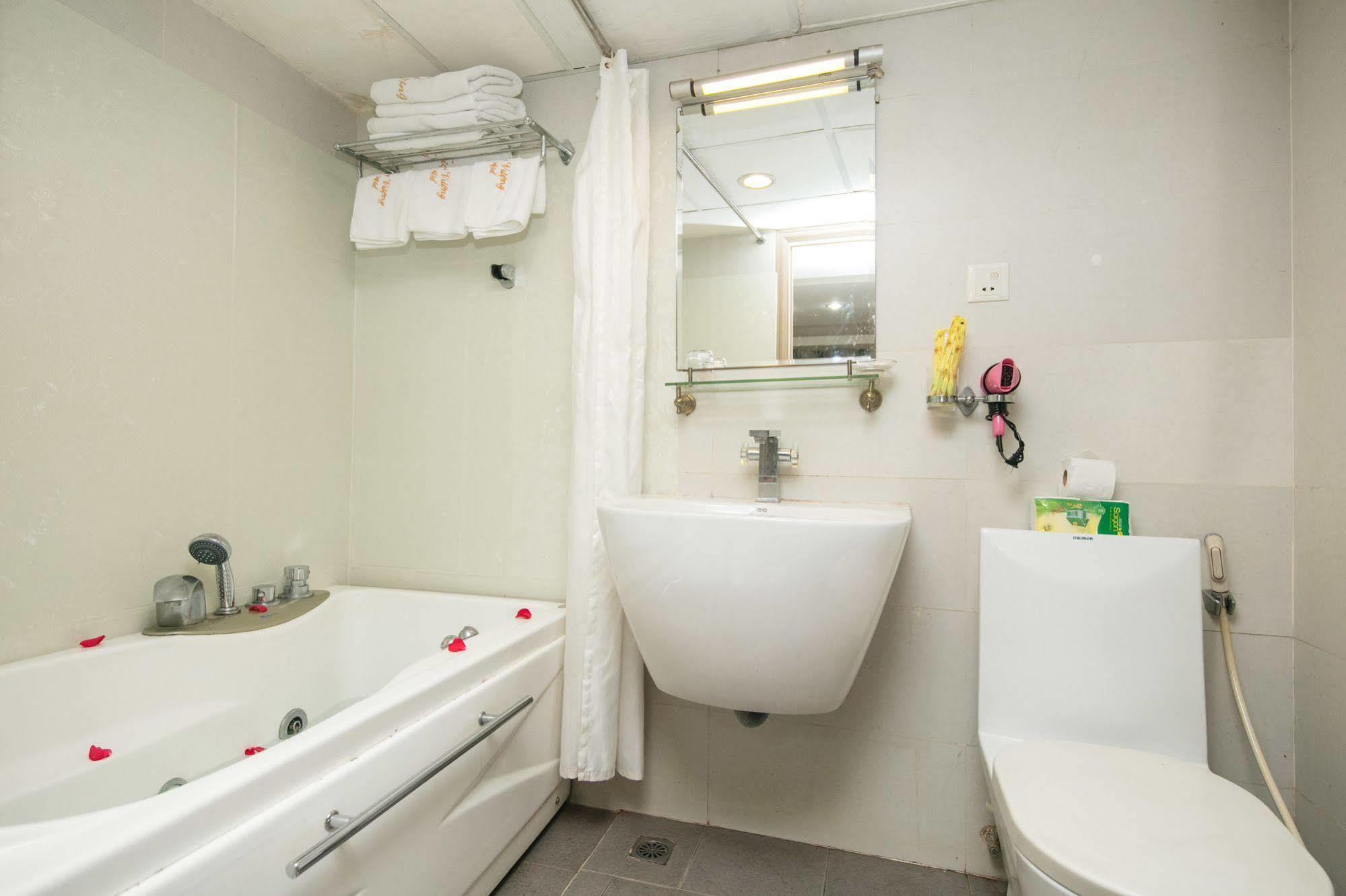 Hotel Mai Vuong Saigon