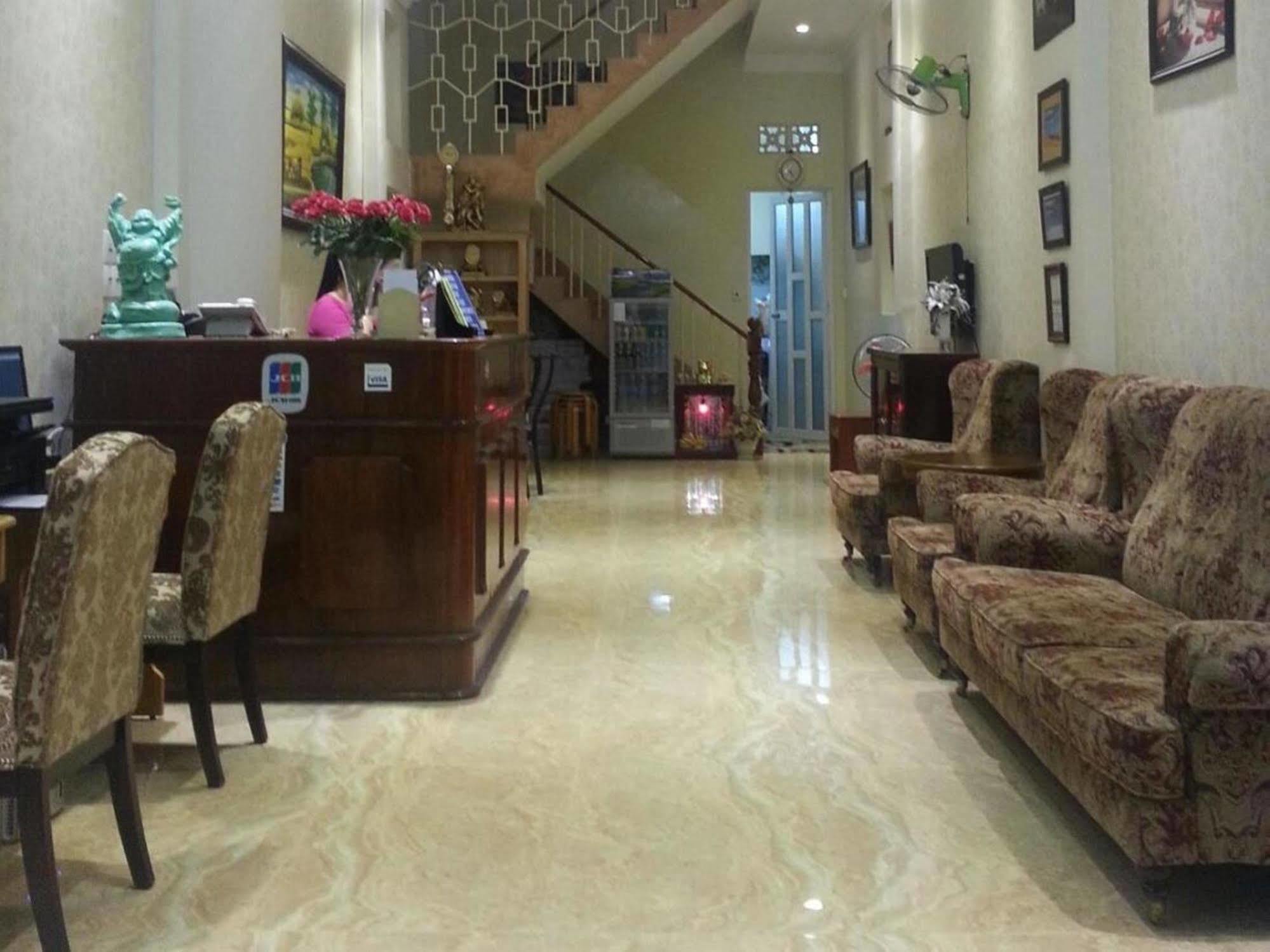 Hanz Luân Vũ 2* TP. Hồ Chí Minh