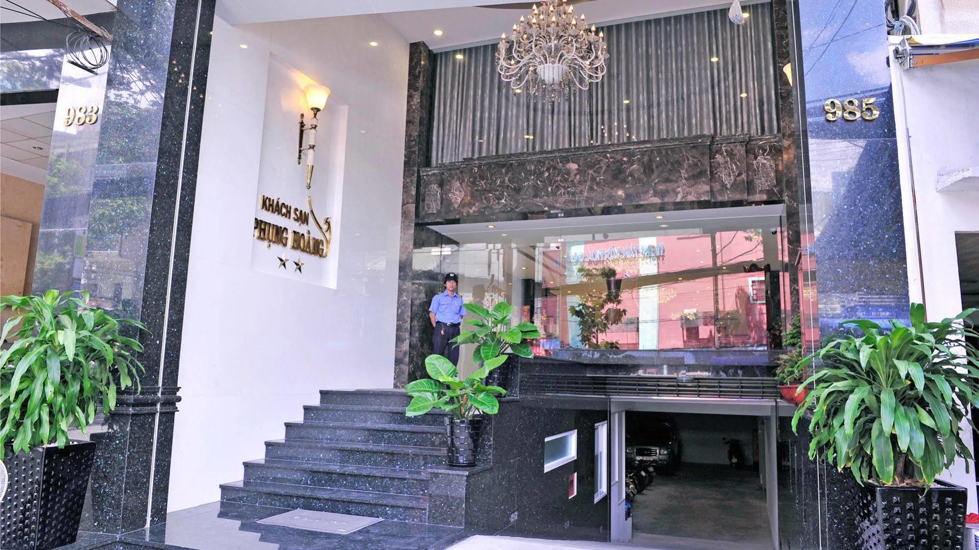 Hotel Phoenix Saigon 2*