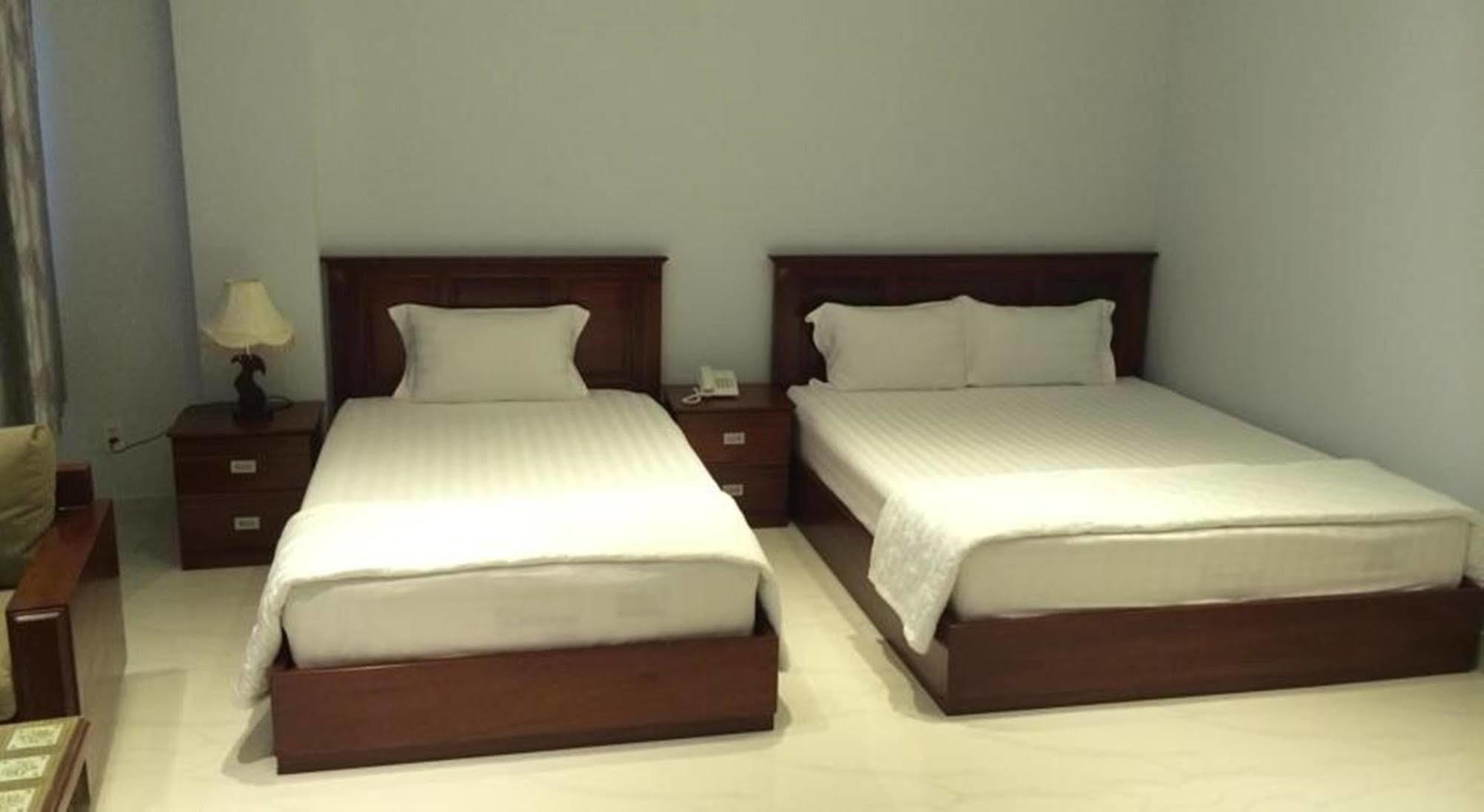 Hotel Phoenix Saigon 2*