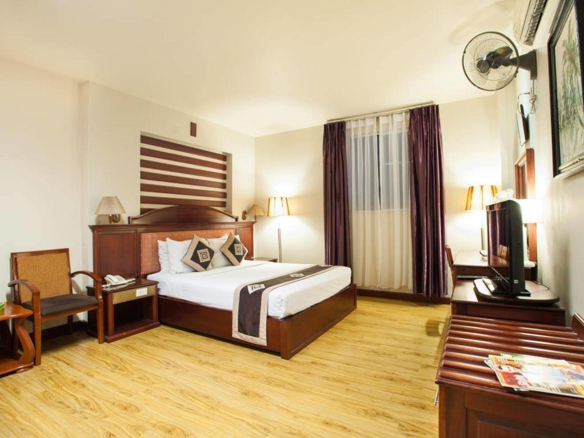 Park View Luxury Hotel 3*