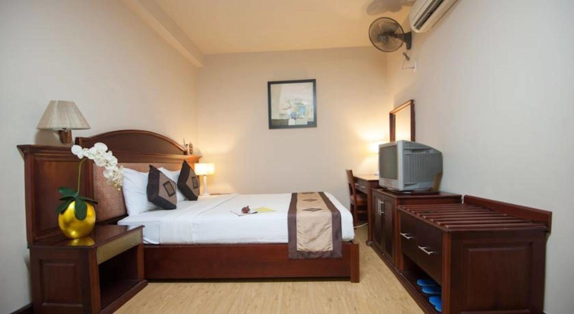 Park View Luxury Hotel