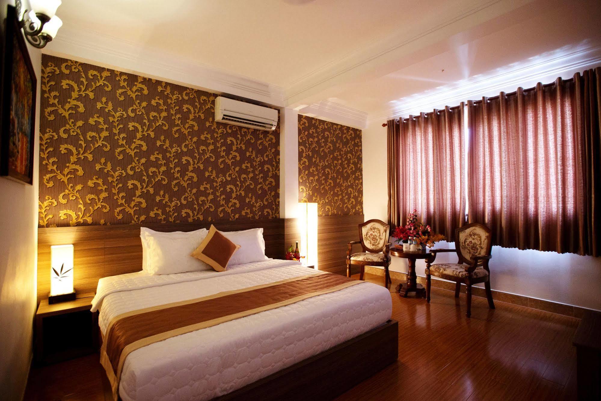 Rosa Centre 3*