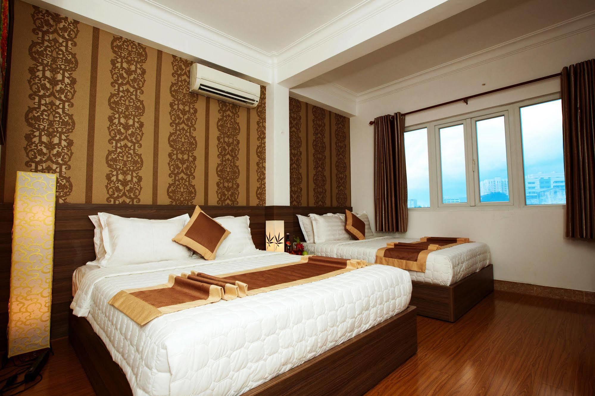 Rosa Centre Hotel 3*