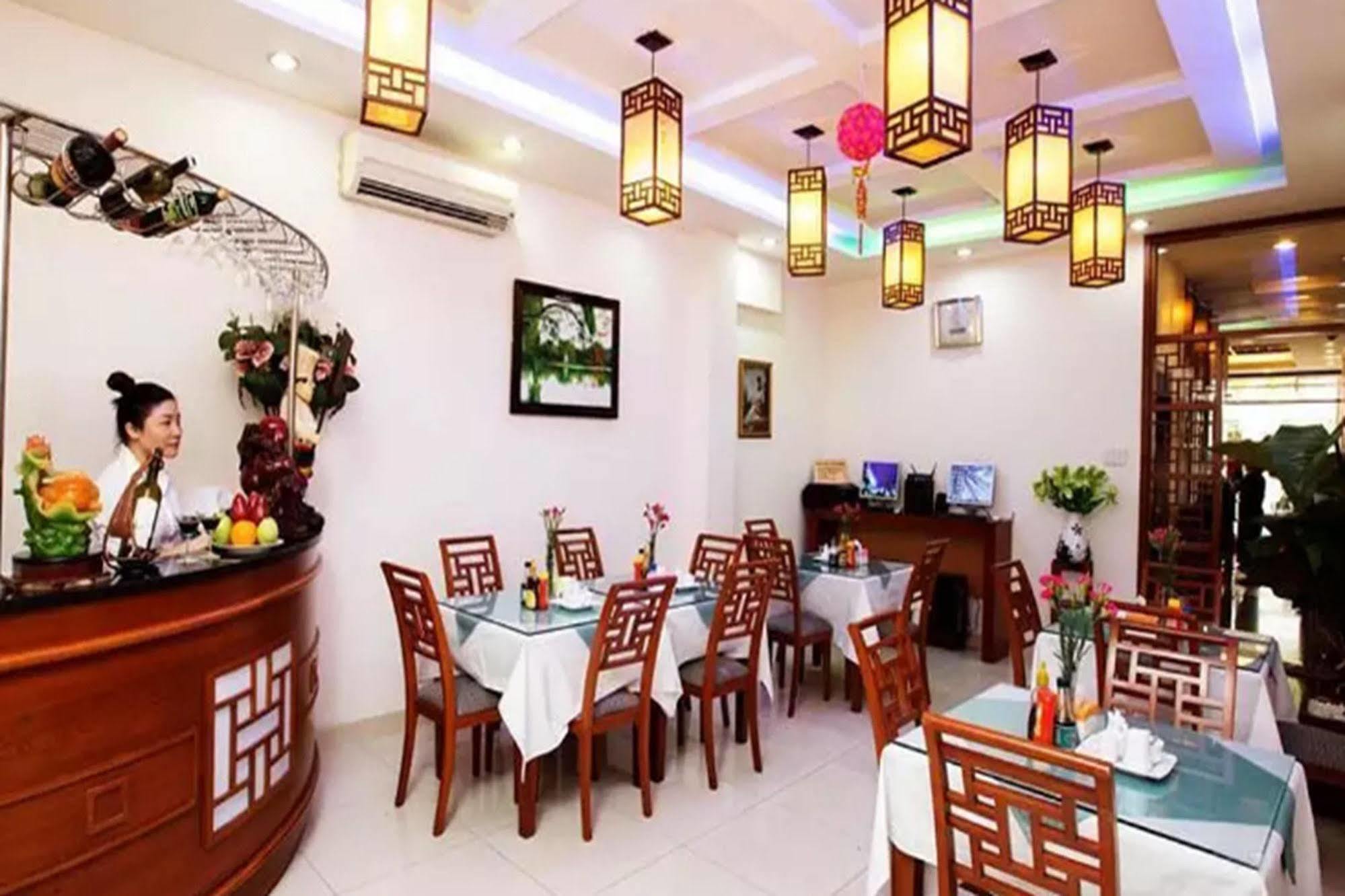 Hong Hac Bandar Ho Chi Minh