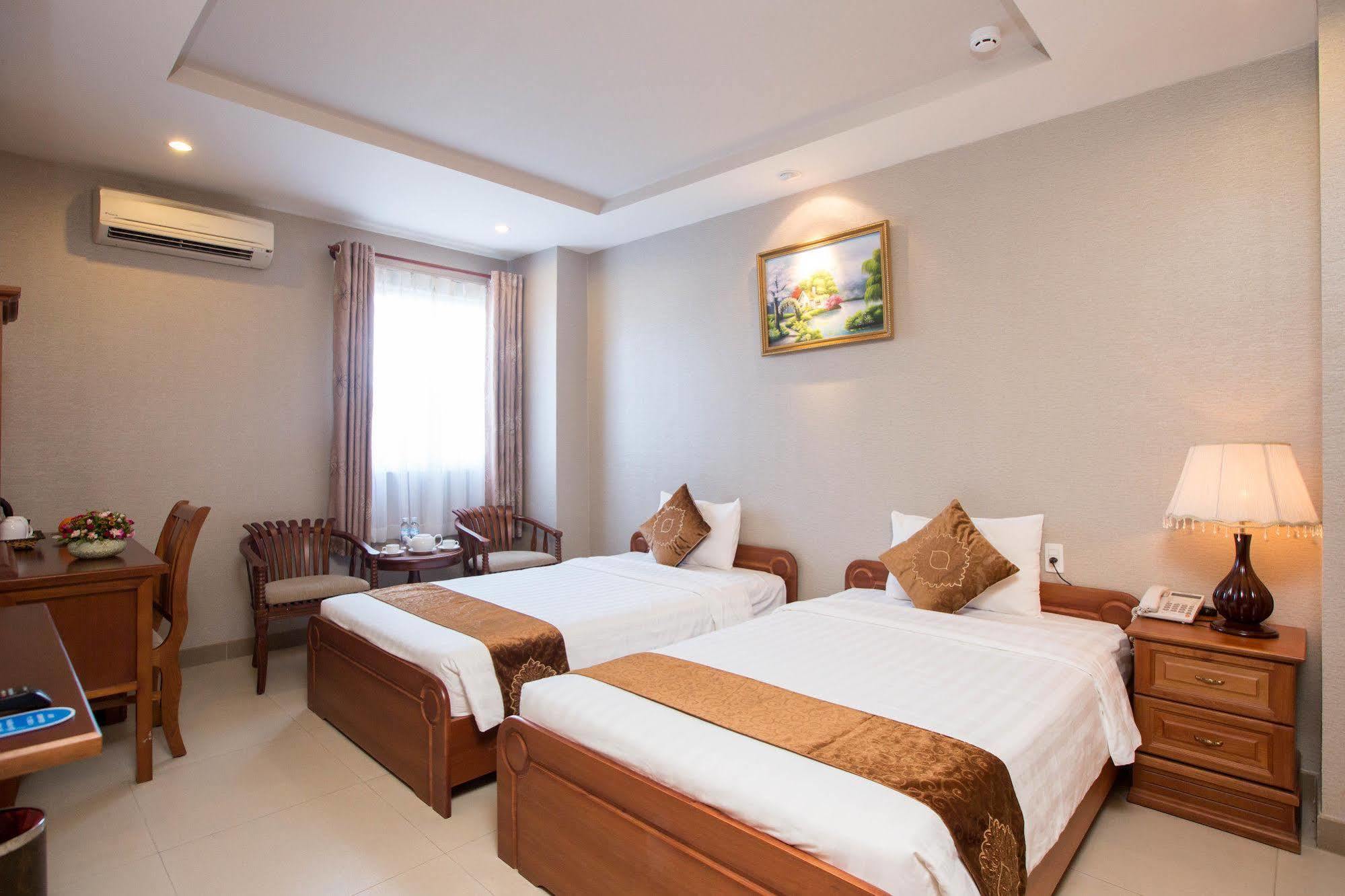 Hotel White Lion