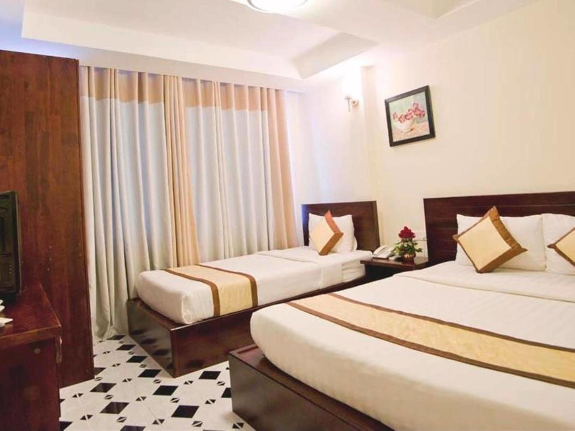 Hotel Oyo 438 Small Bay Ho Chi Minh City