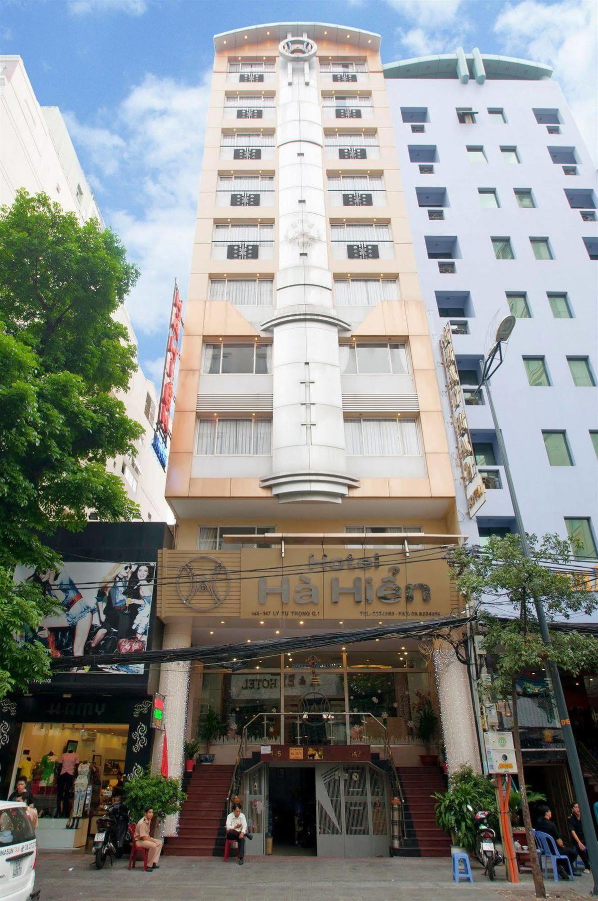 Khách sạn Cozy Midnight TP. Hồ Chí Minh