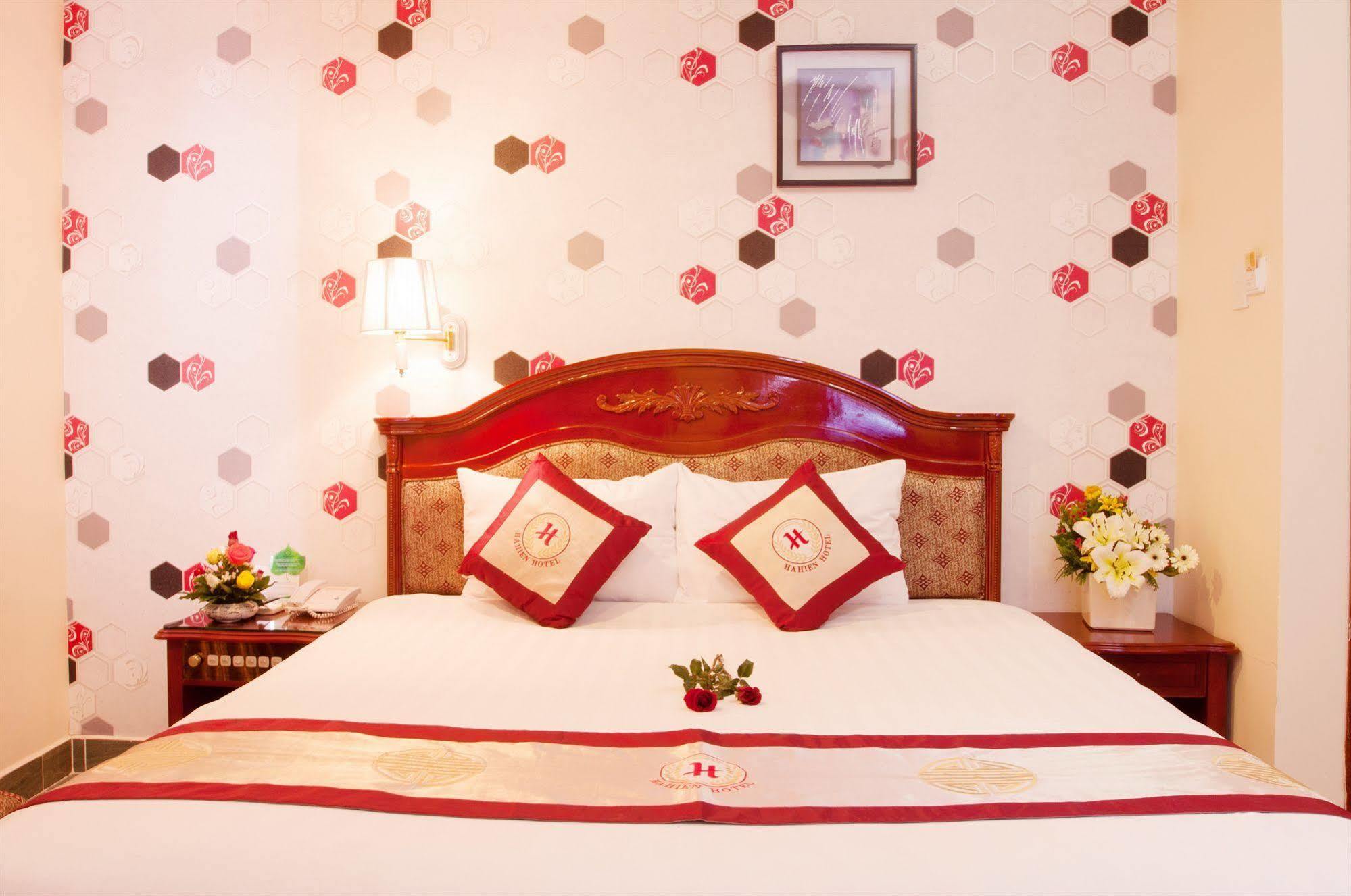 Khách sạn Cozy Midnight TP. Hồ Chí Minh