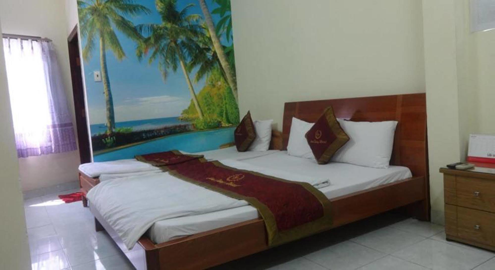 Hotel Son Tung 2*