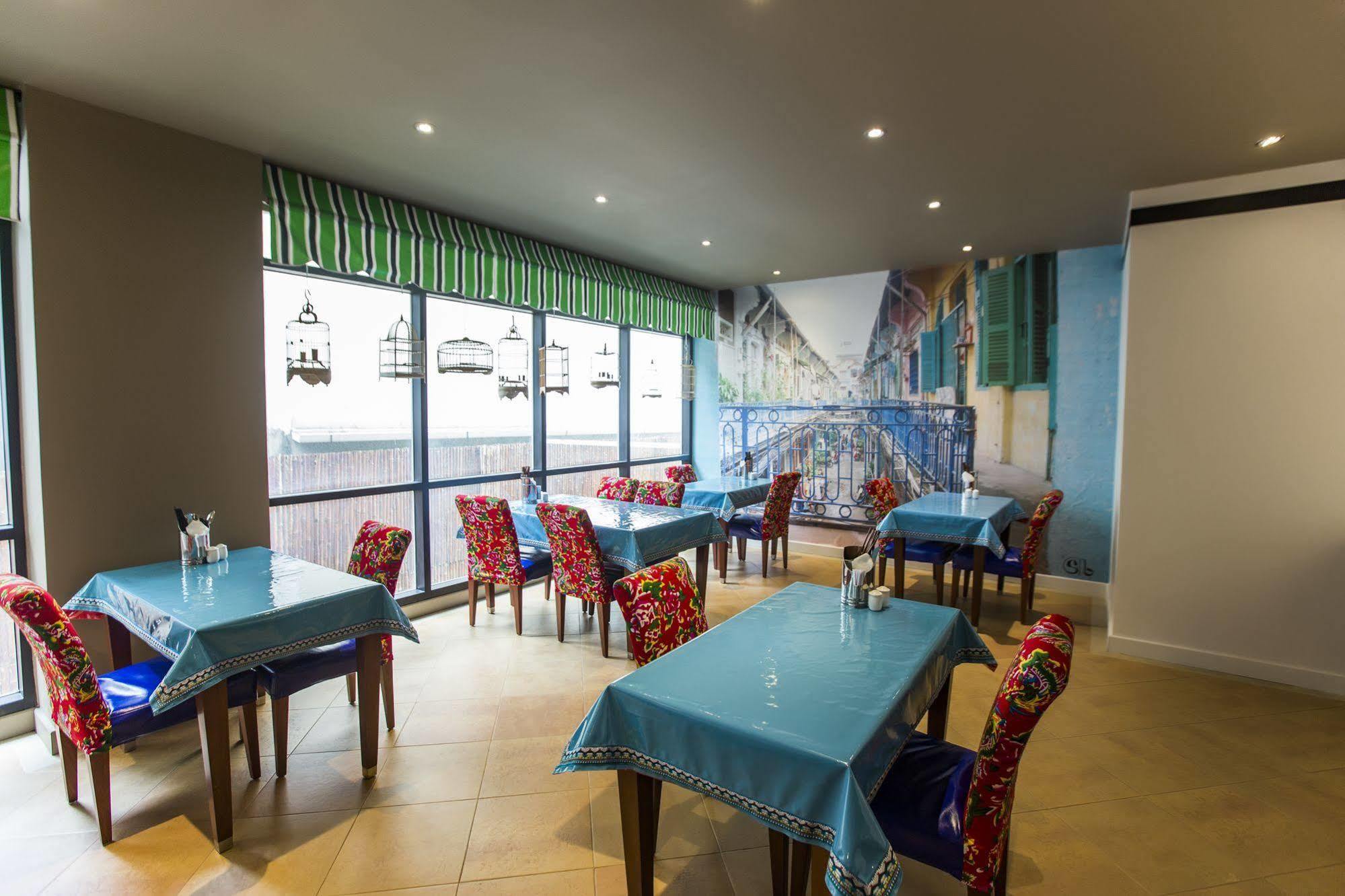 Aparthotel Saigon View Residences 4*