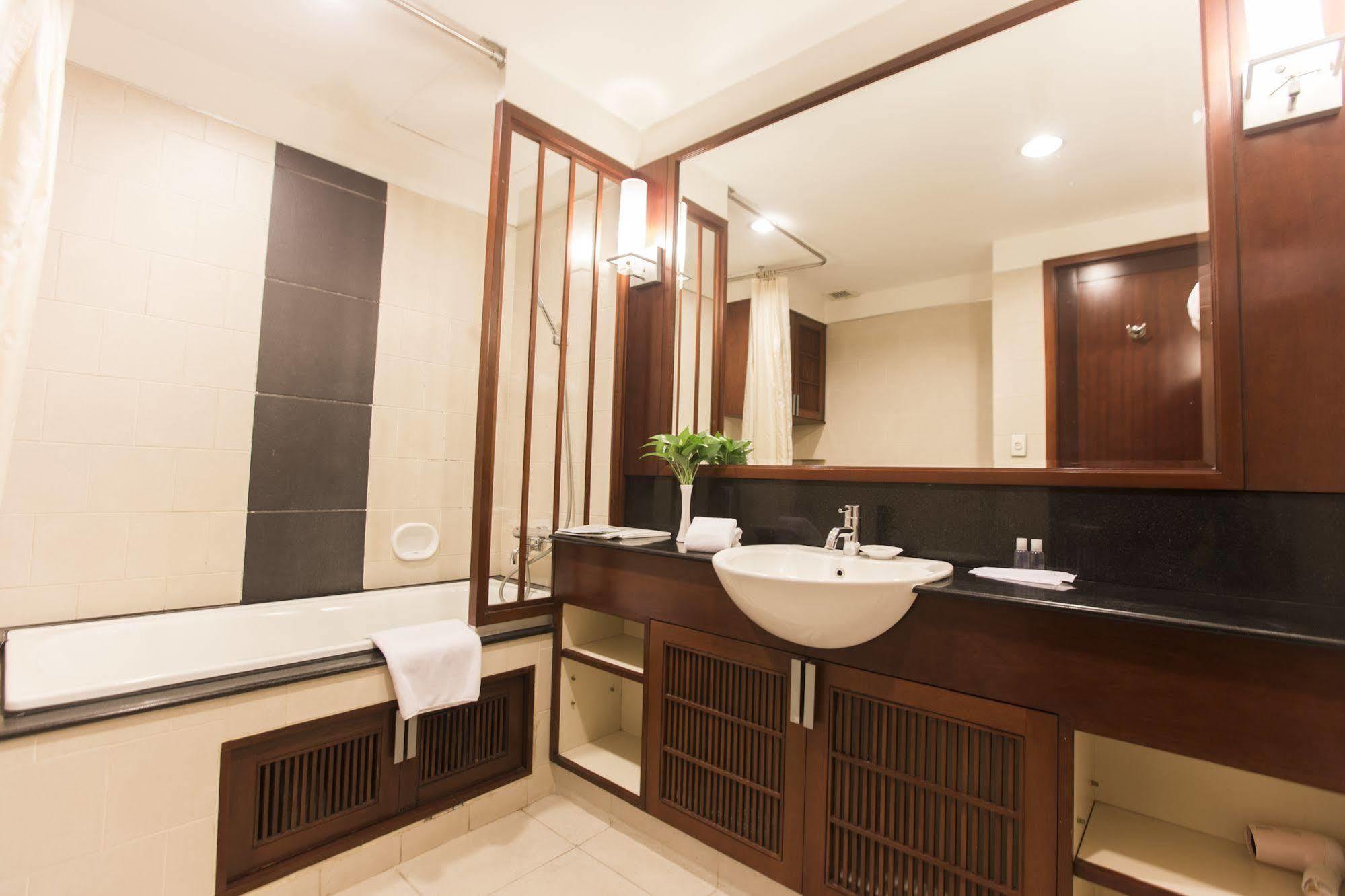 Saigon View Residences 4*