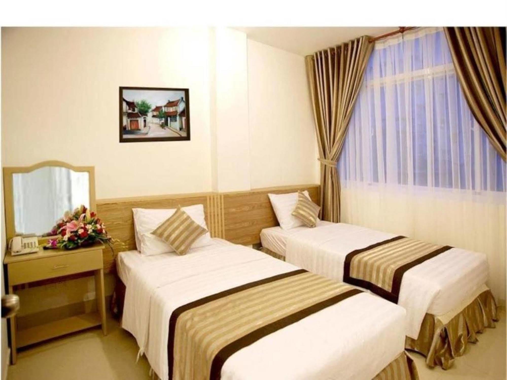New Sunny Hotel