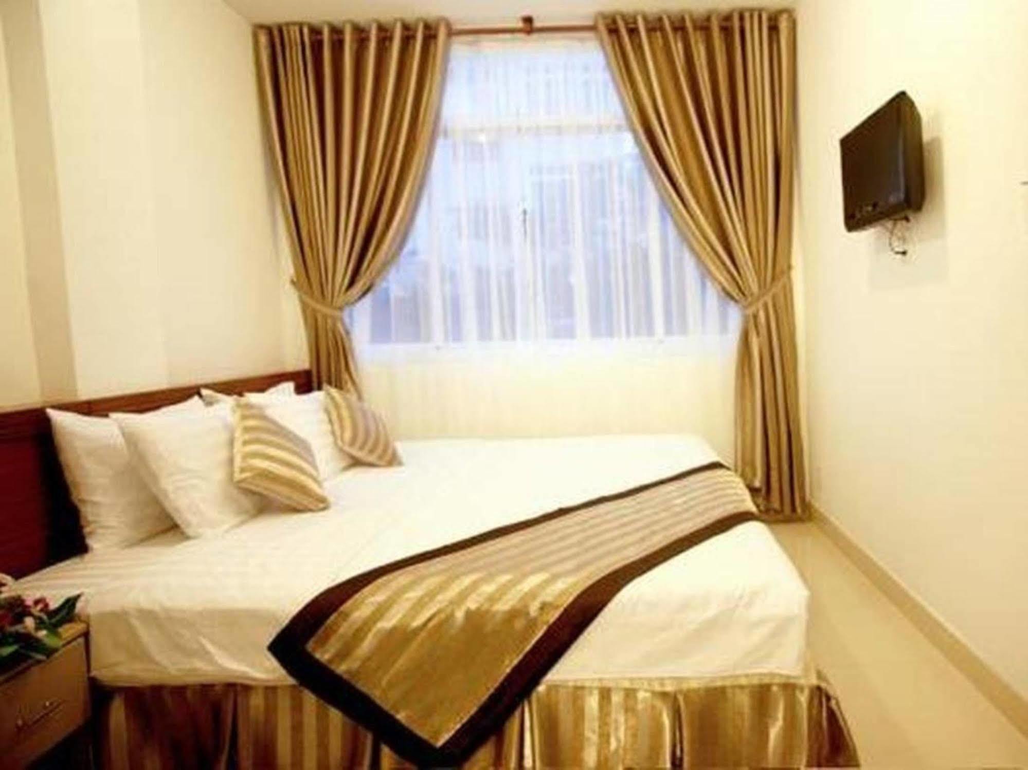 Hotel New Sunny 2*