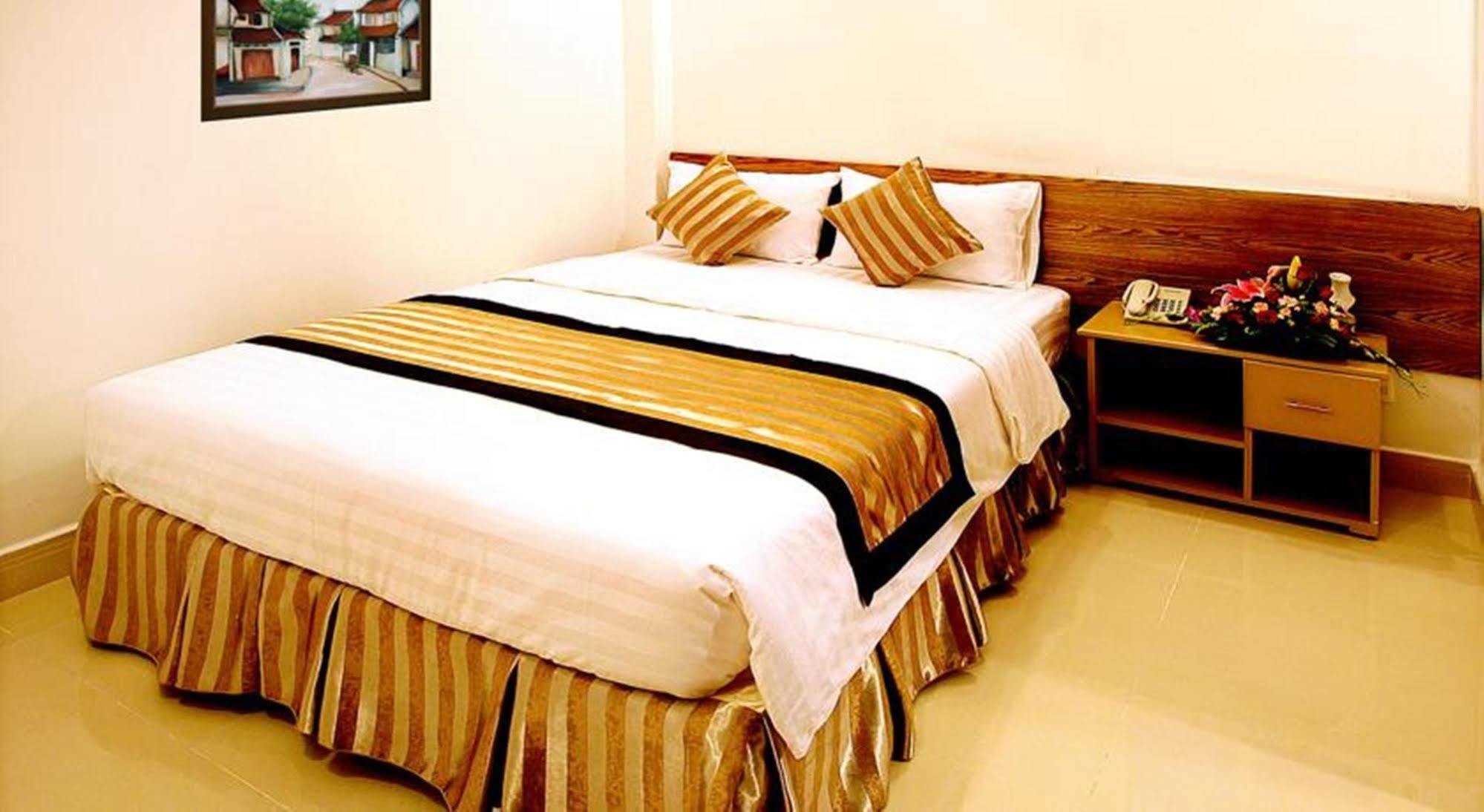 New Sunny Hotel