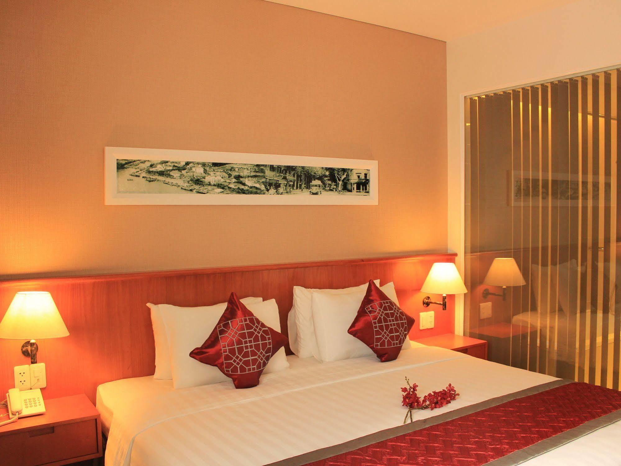 Saigon 3* TP. Hồ Chí Minh