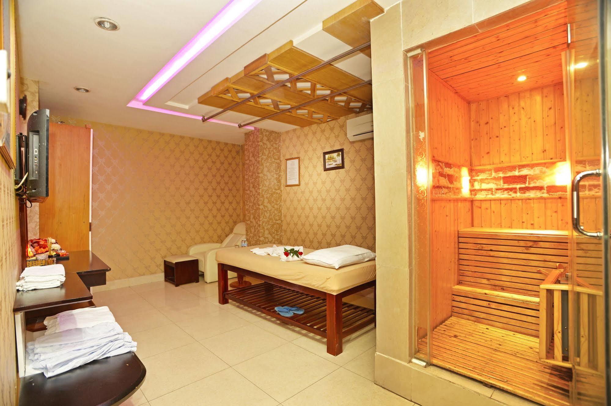 Hotel Boss Palace Bandar Ho Chi Minh