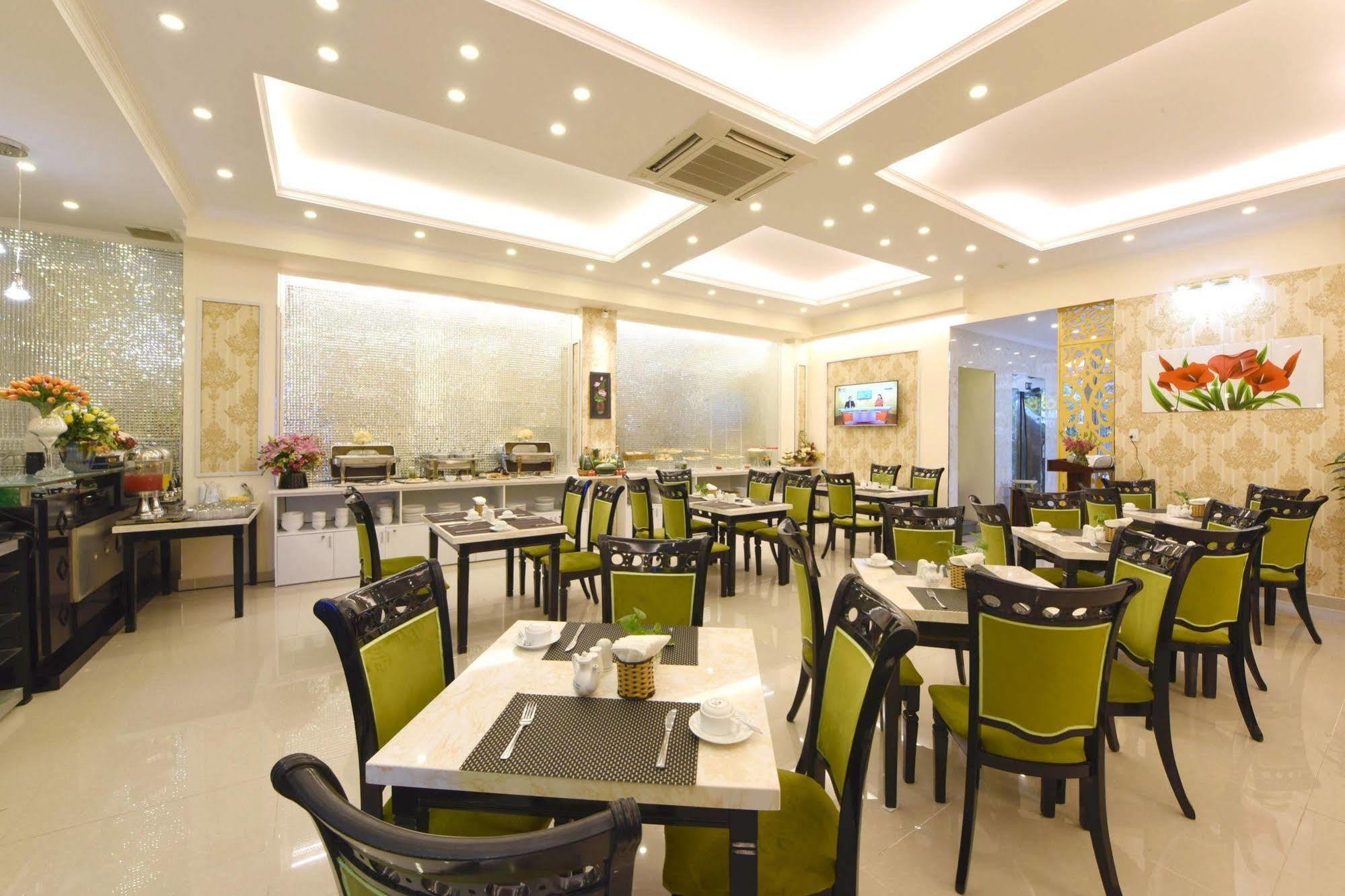 Ruby Saigon - Le Thanh Ton