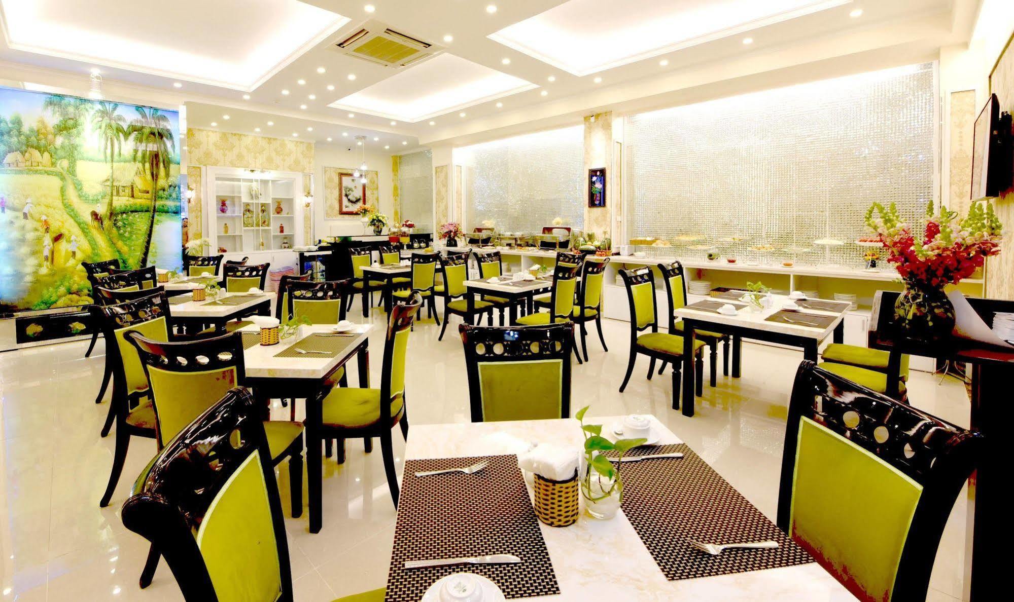 Ruby Saigon - Le Thanh Ton