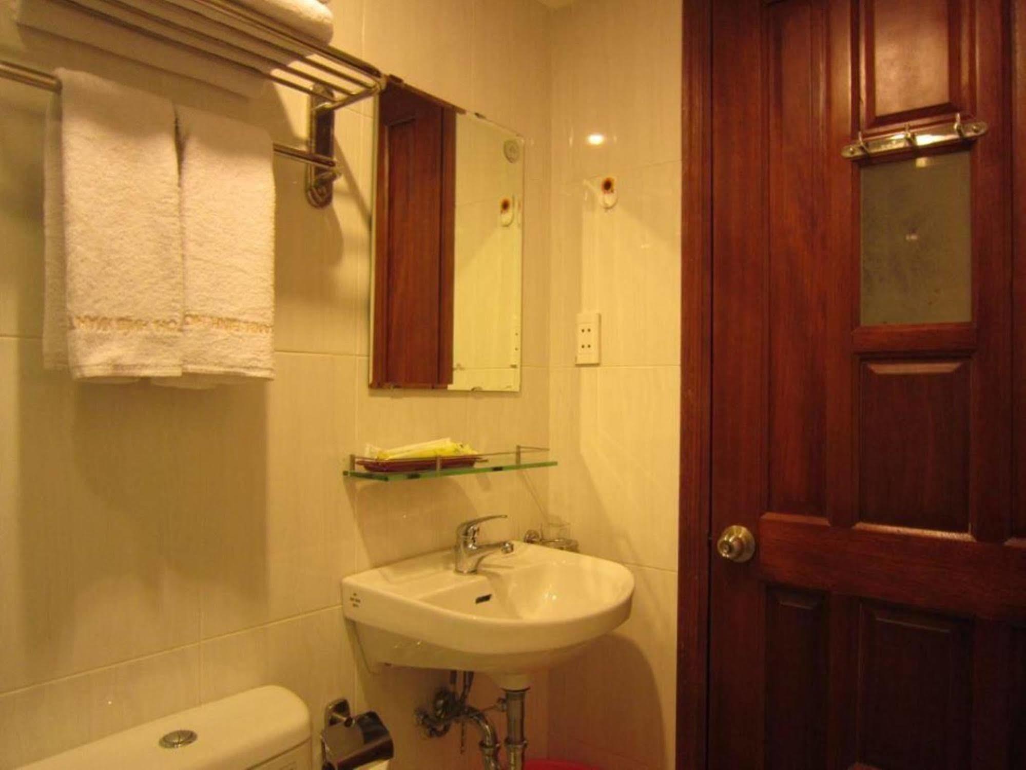 Hoang Hoang Hotel Bandar Ho Chi Minh