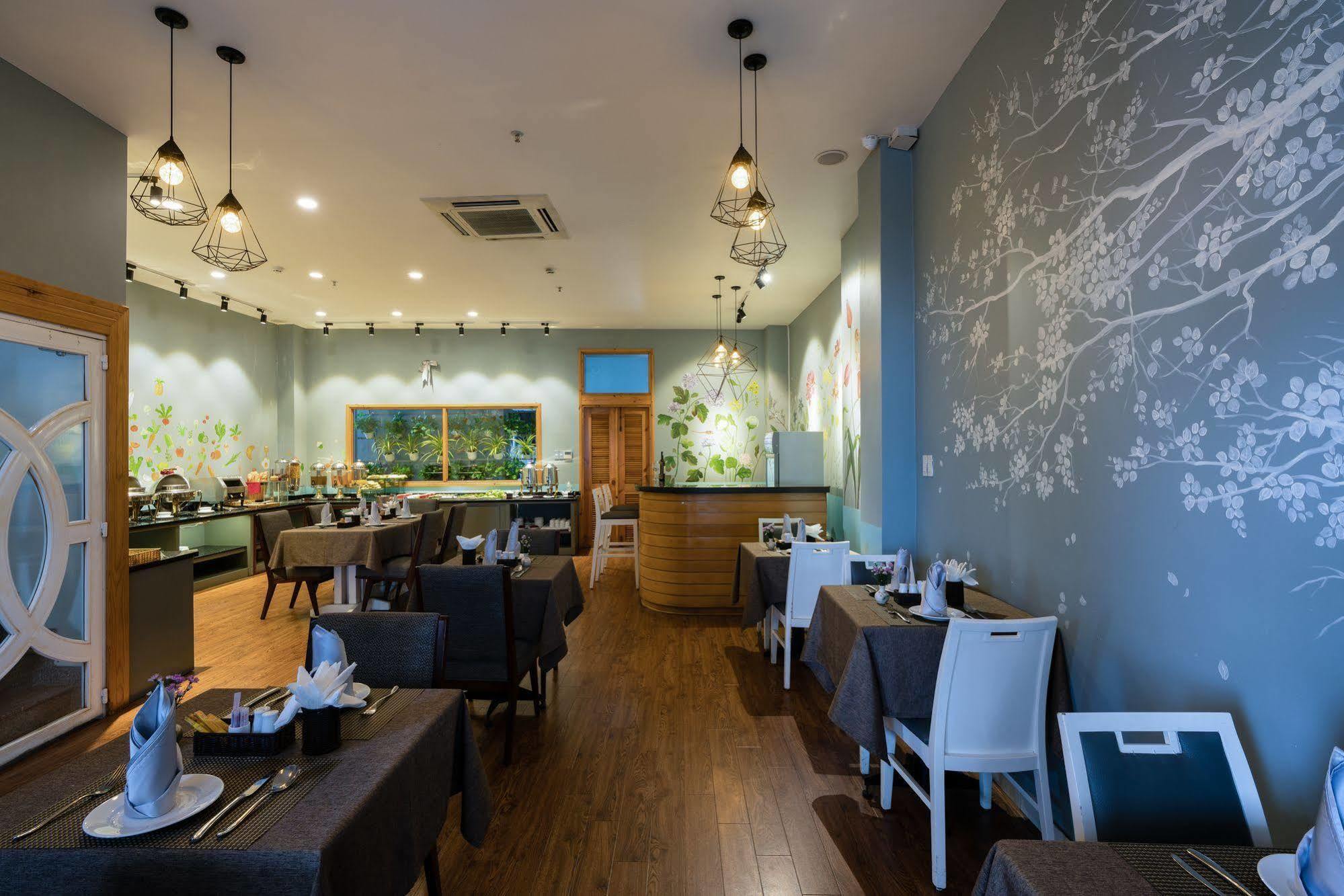 Hotel Asian Ruby & - 122f Bui Thi Xuan Street