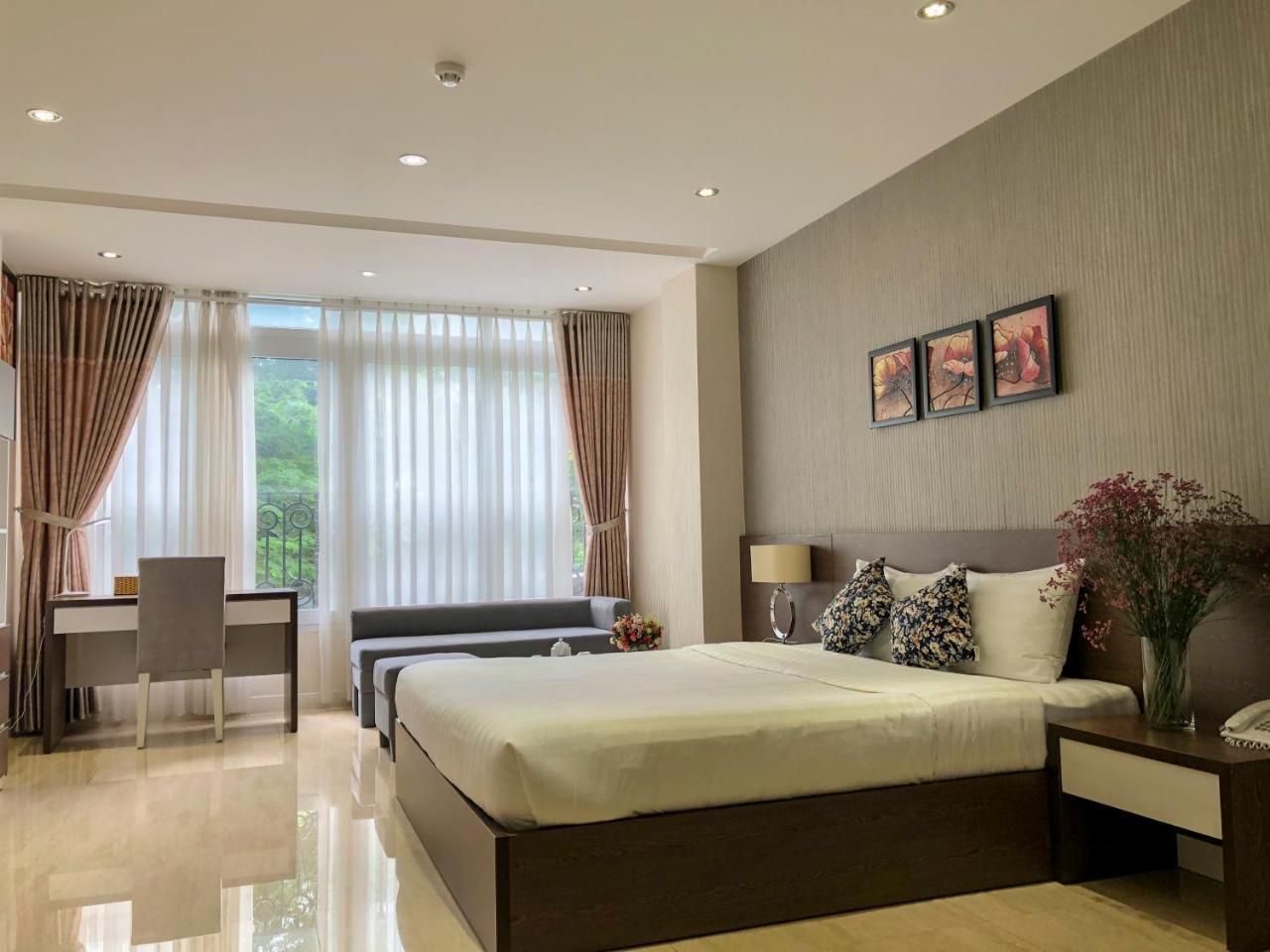 Sunny Serviced Apartment