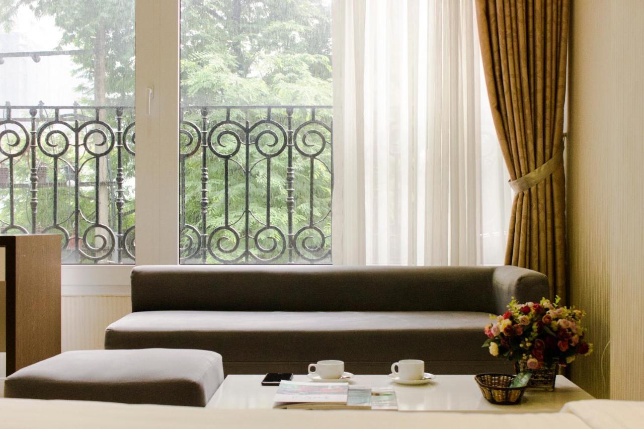 Sunny Serviced Apartment