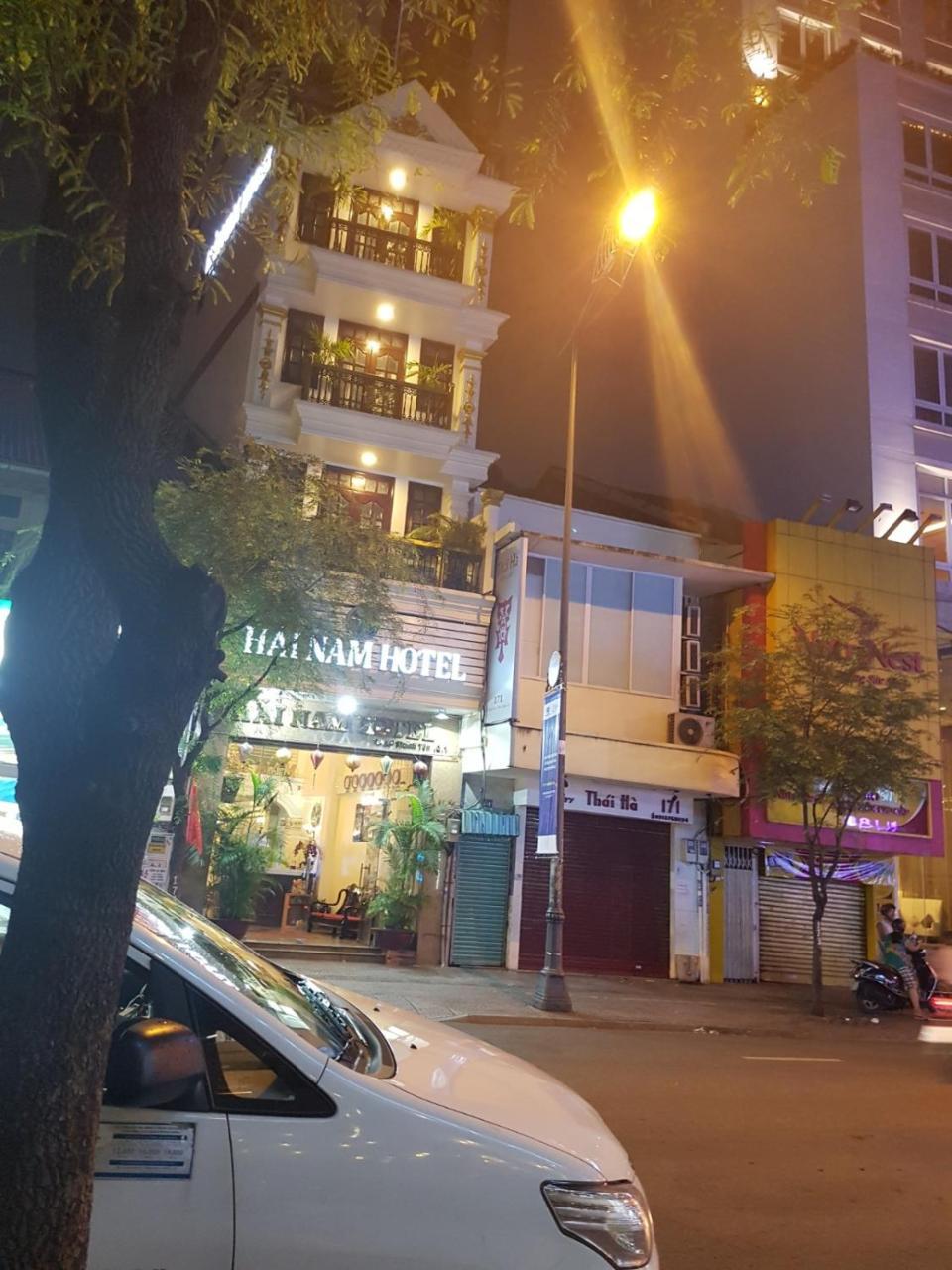 Nam Khách sạn