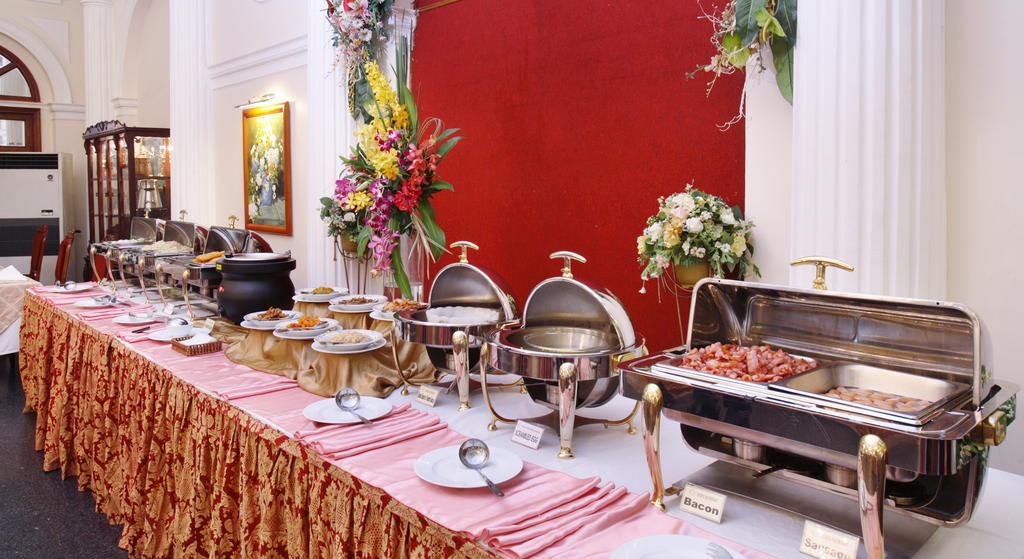 Hotel Continental Saigon 4*