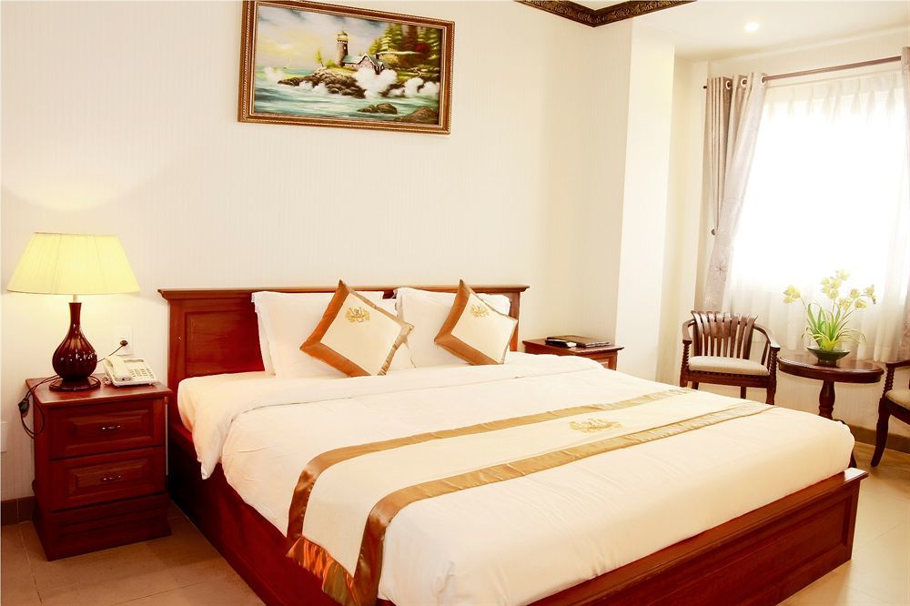 Hotel White Lion 3*