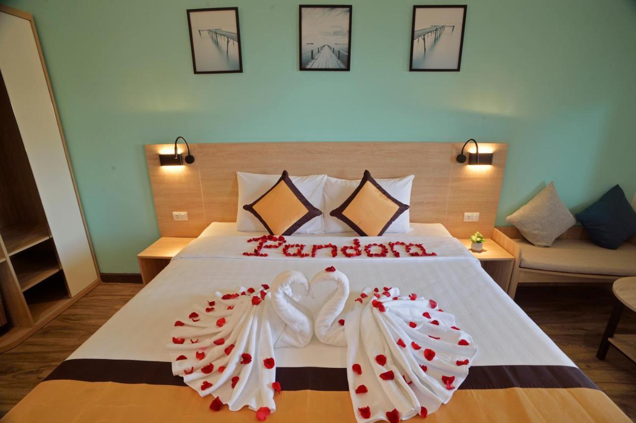 Pandora Saigon Hotel *