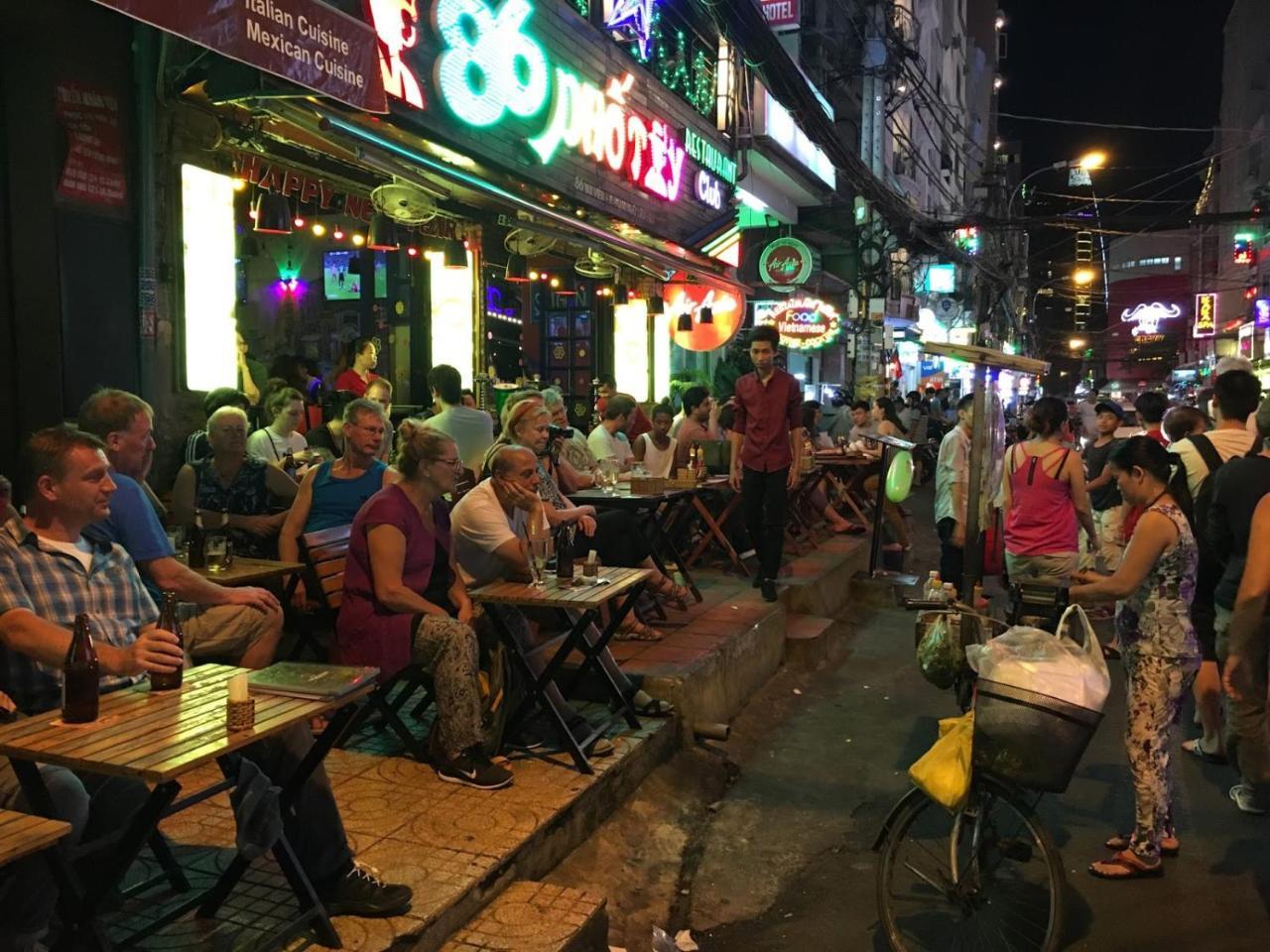 Tesla Hostel Ho Chi Minh City
