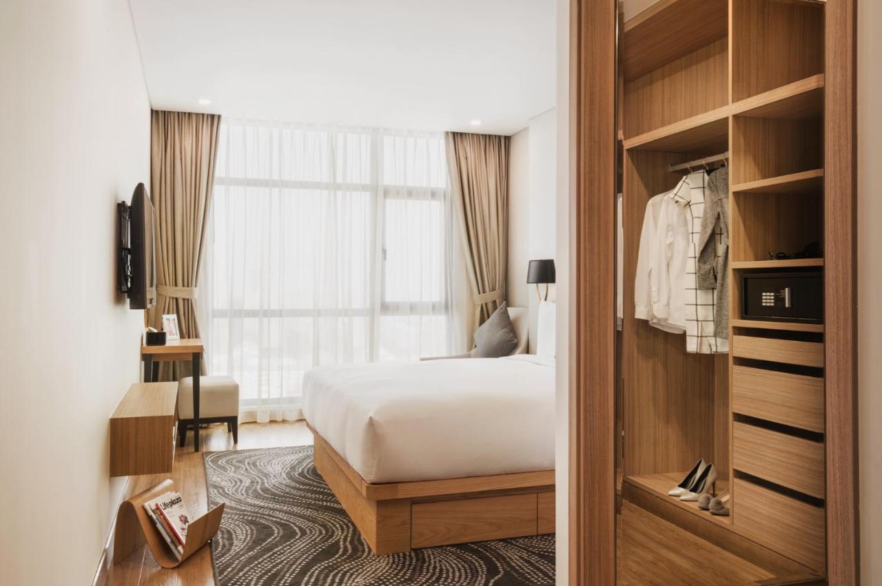 Oakwood Saigon Aparthotel 5*